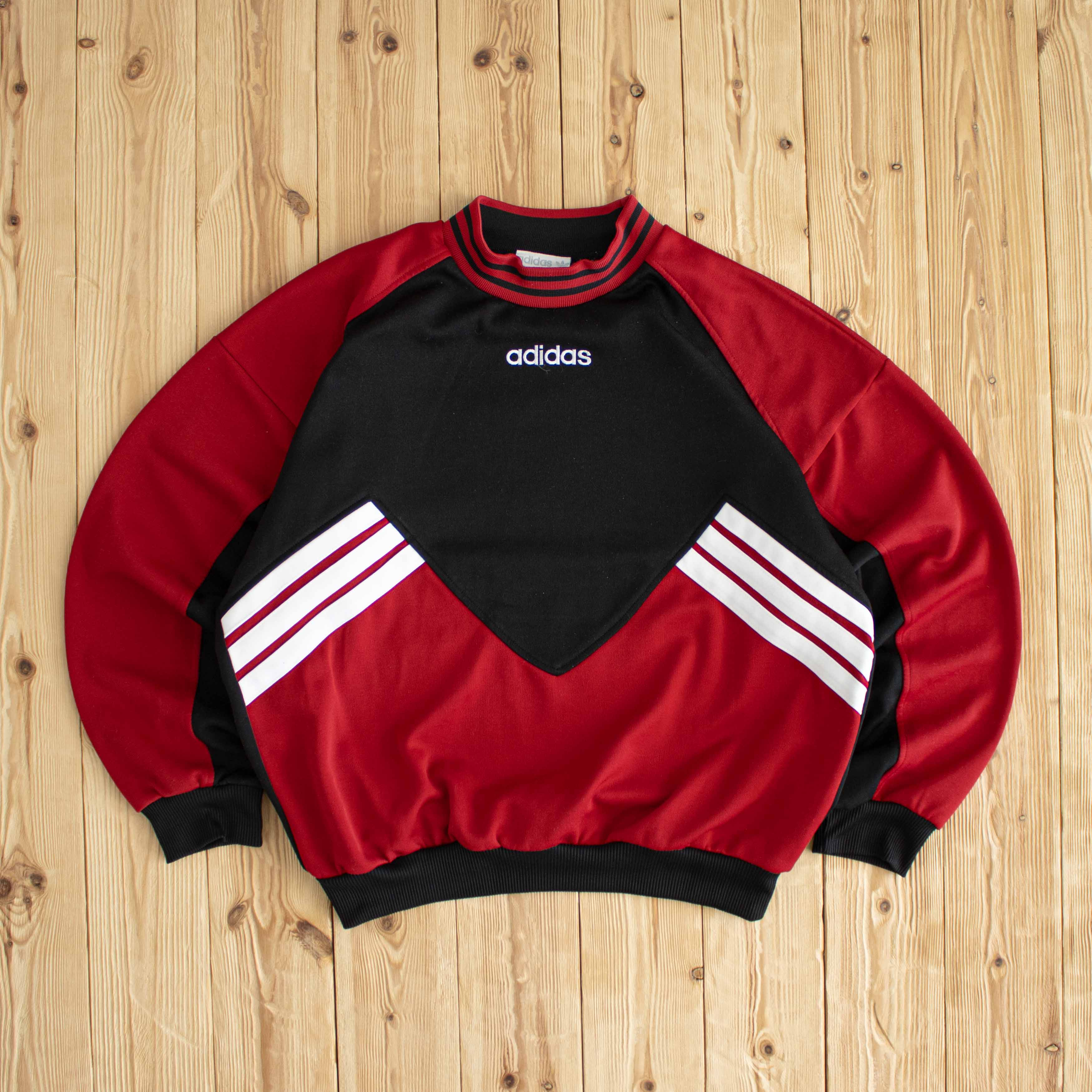 (M) Adidas Side Striped Vintage Embroidered Sweatshirt Black Red
