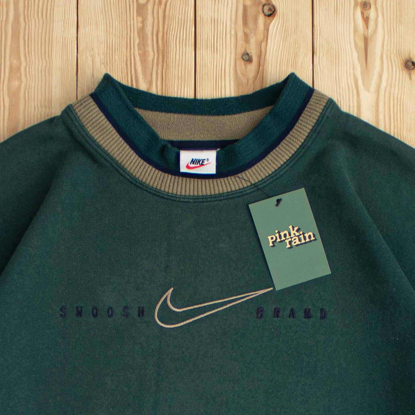 (M) Vintage Nike Swoosh Brand Embroidered Sweatshirt