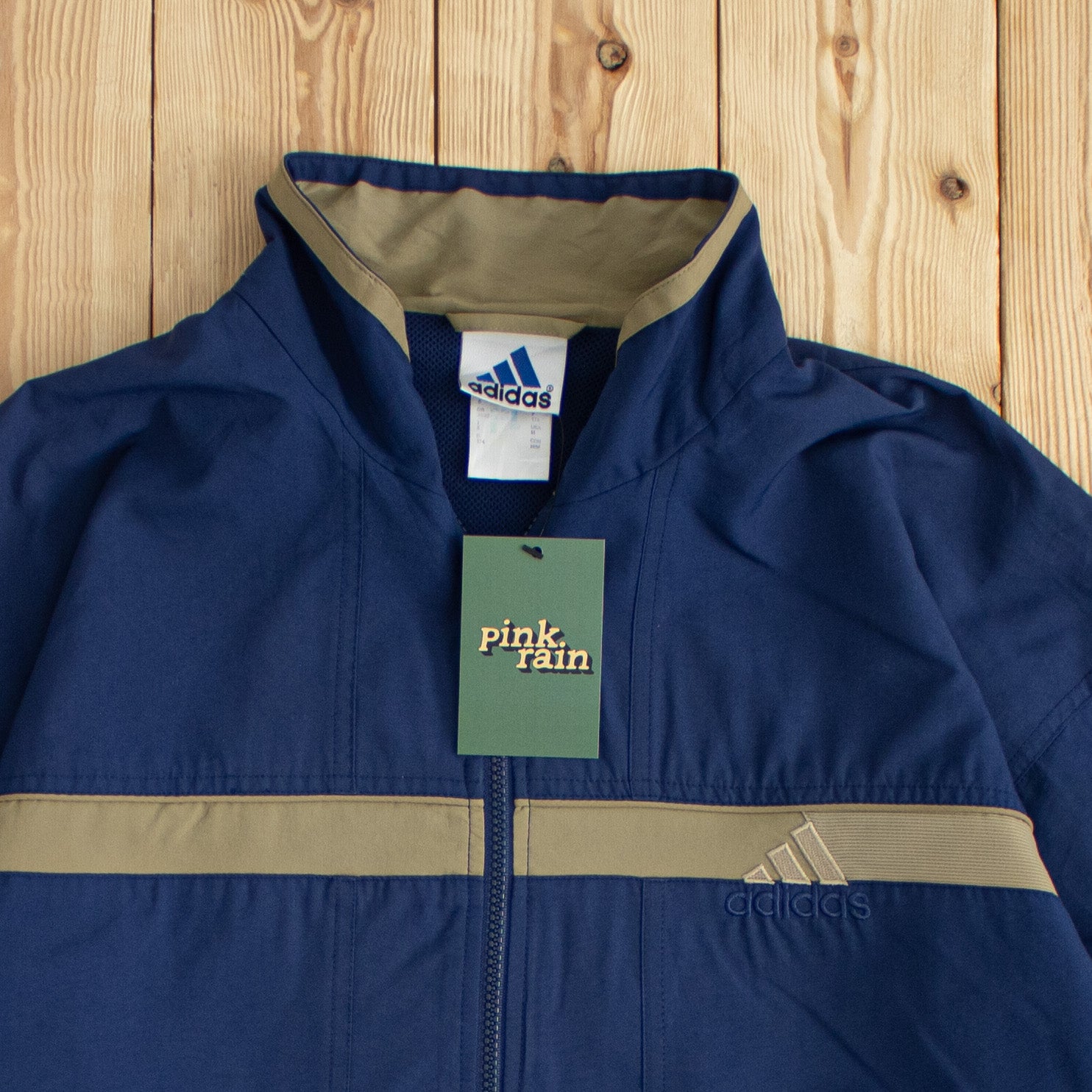 (M) Vintage Adidas Essential Embroidered Jacket