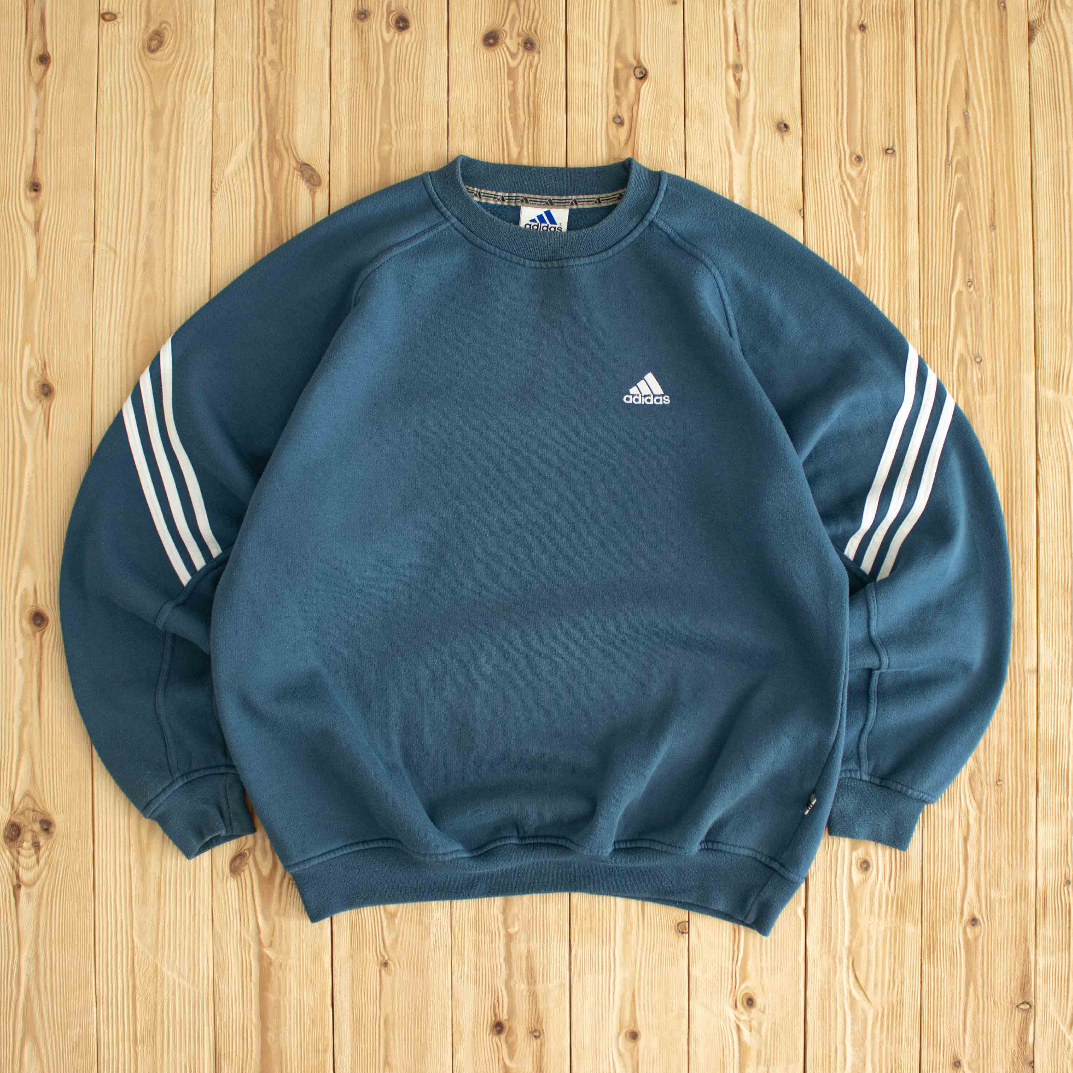 (L) Adidas Vintage Essential Embroidered Sweatshirt Blue