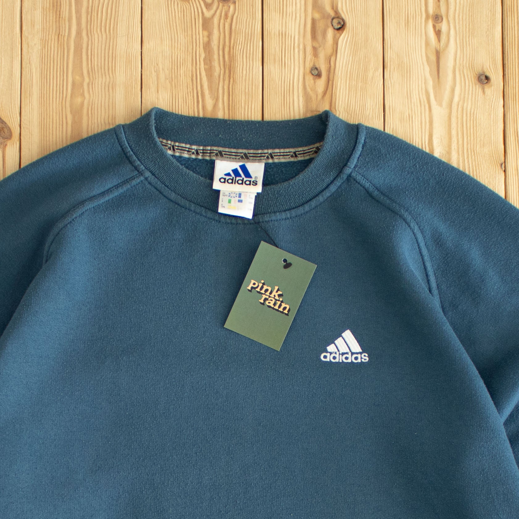 (L) Adidas Vintage Essential Embroidered Sweatshirt Blue