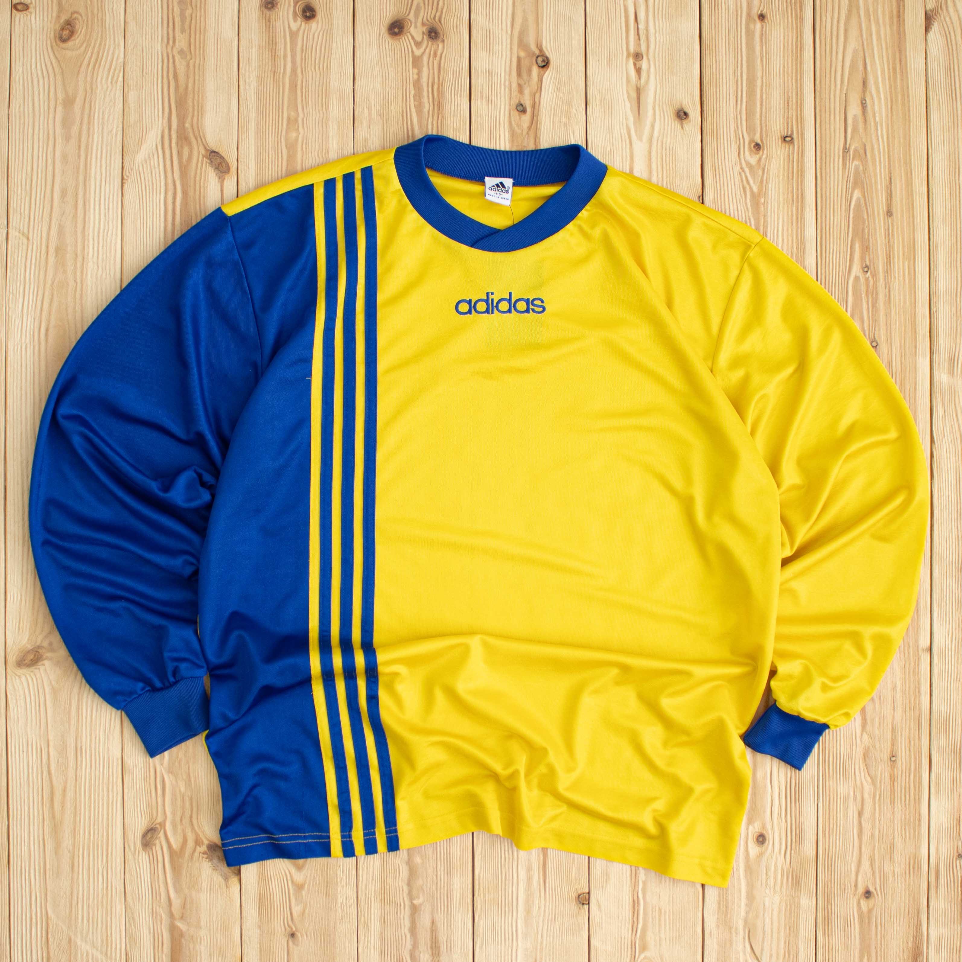 (M) Vintage Adidas Embroidered Shirt