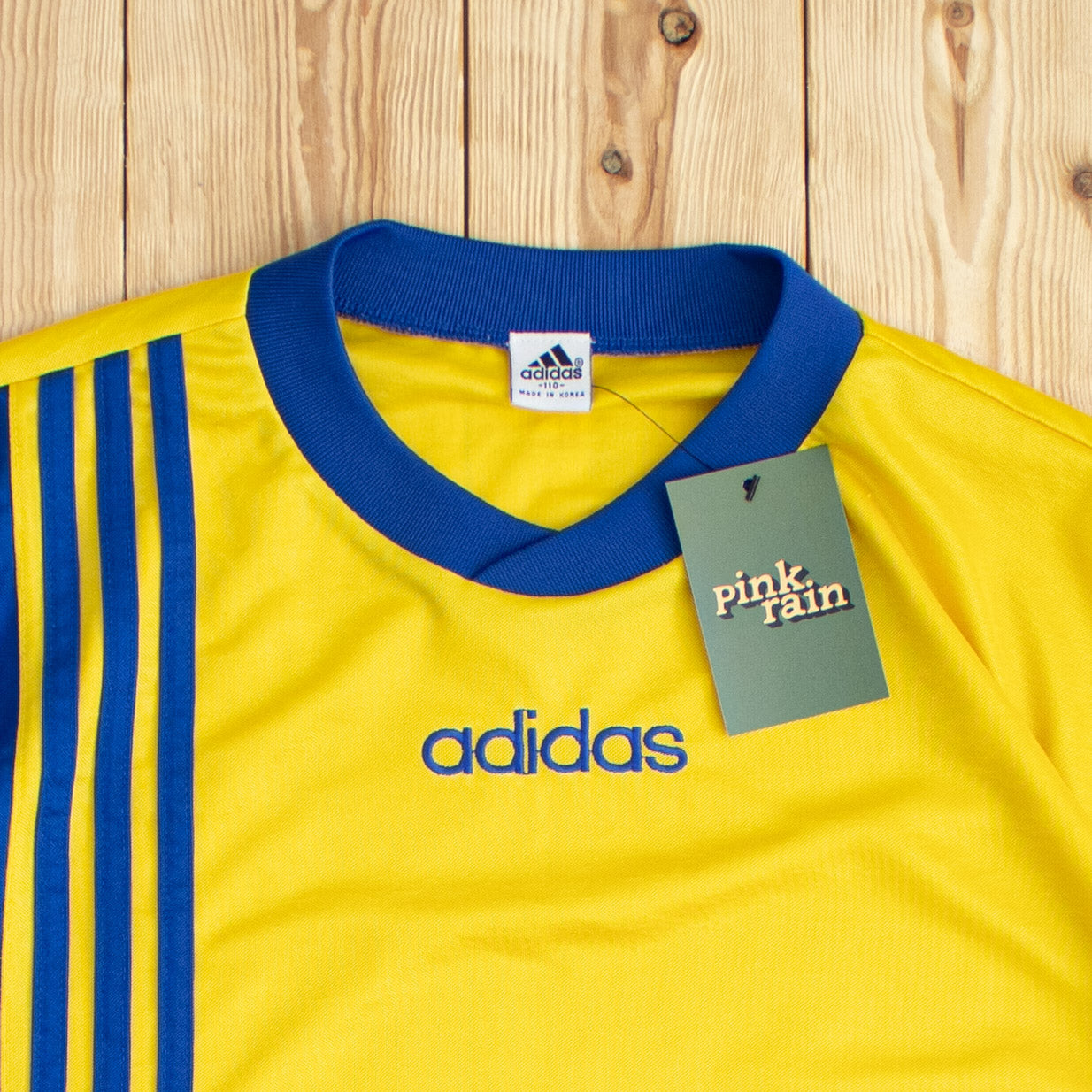 (M) Vintage Adidas Embroidered Shirt