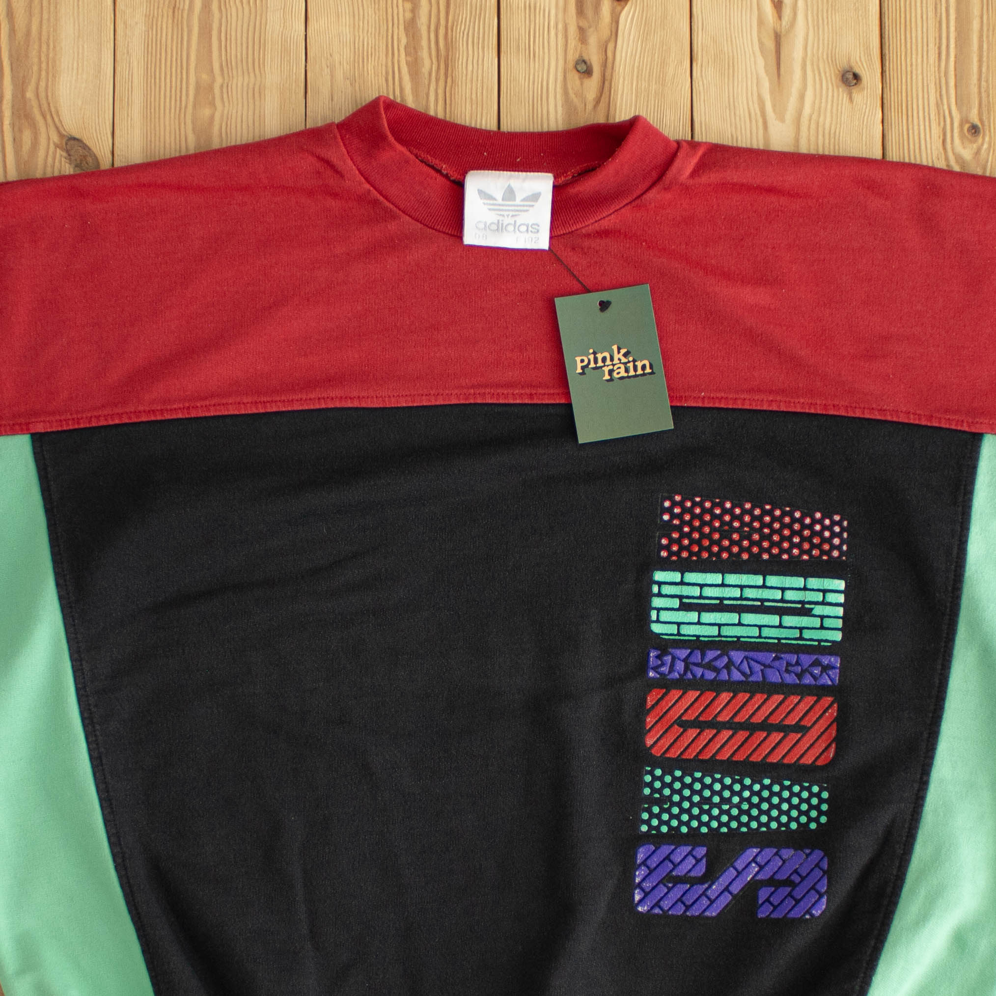 (L/XL) Adidas Vintage 80s' Sweatshirt Black Red Green