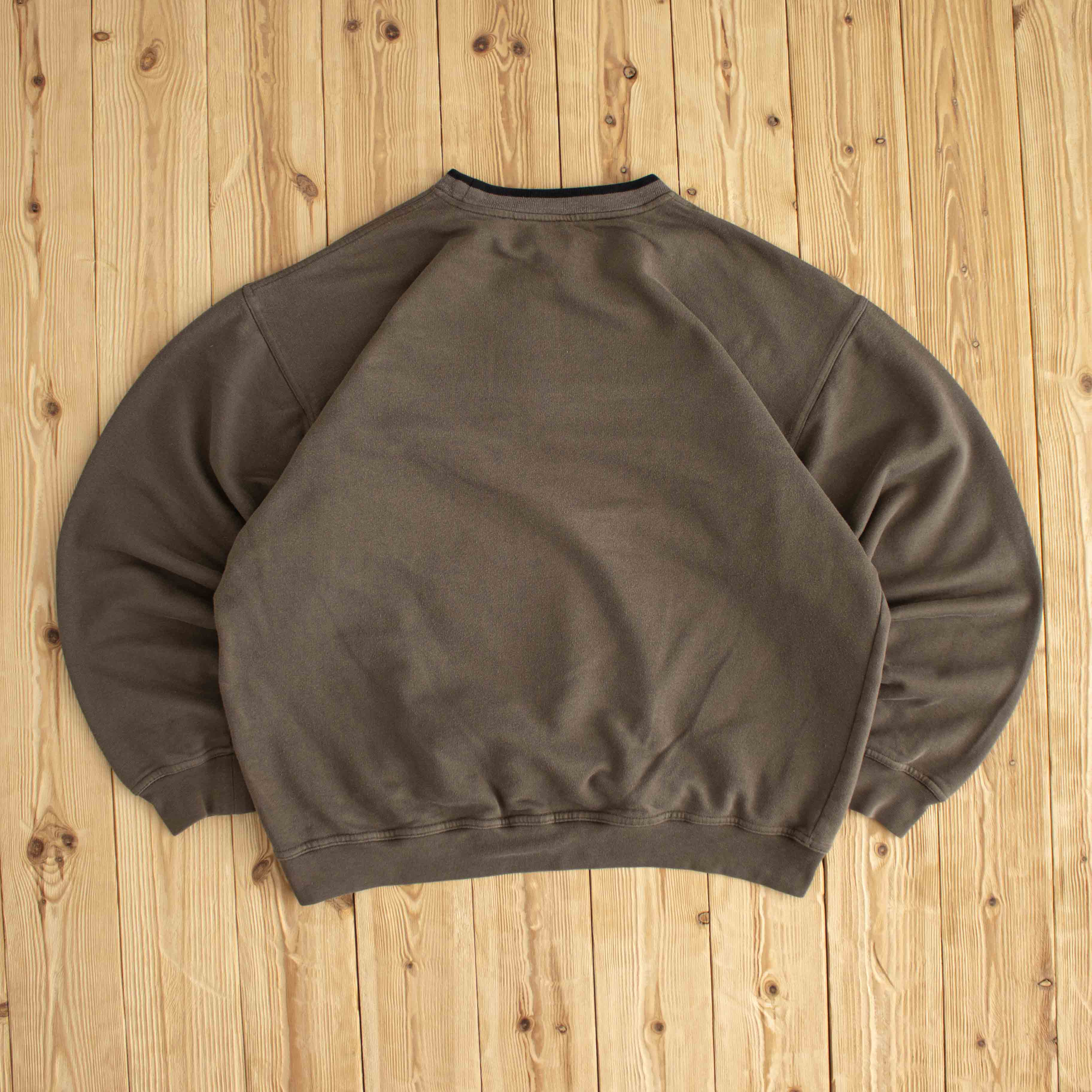 (L) Adidas Vintage Essential Embroidered Sweatshirt Brown