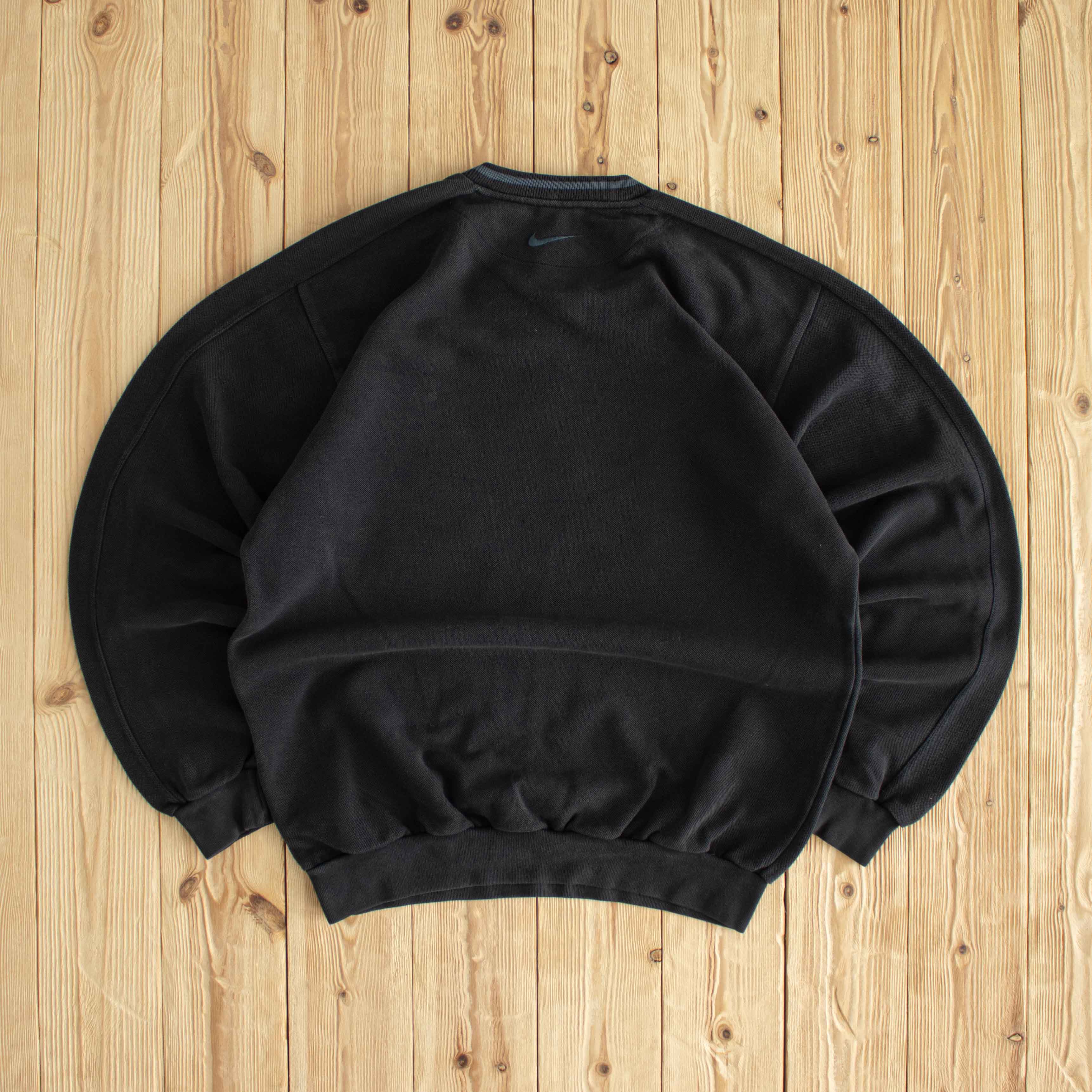 (M/L) Nike Essential Vintage Embroidered Sweatshirt Black