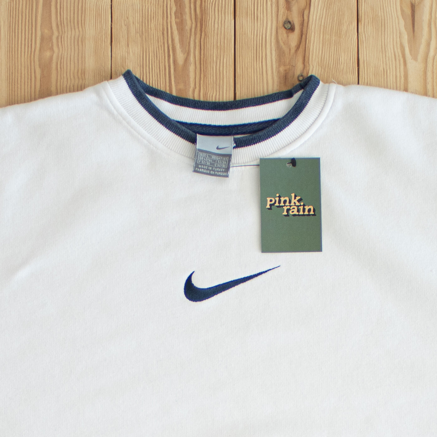 (L) Nike Swoosh Vintage Embroidered Sweatshirt White