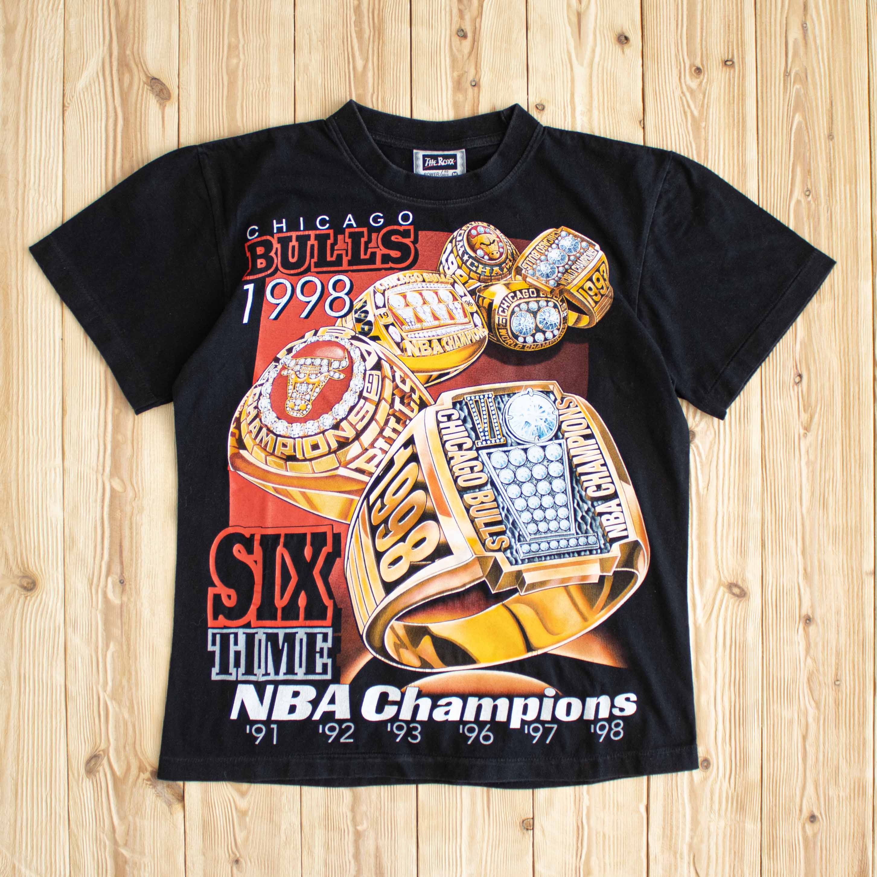 (S) 1998 Chicago Bulls T-Shirt