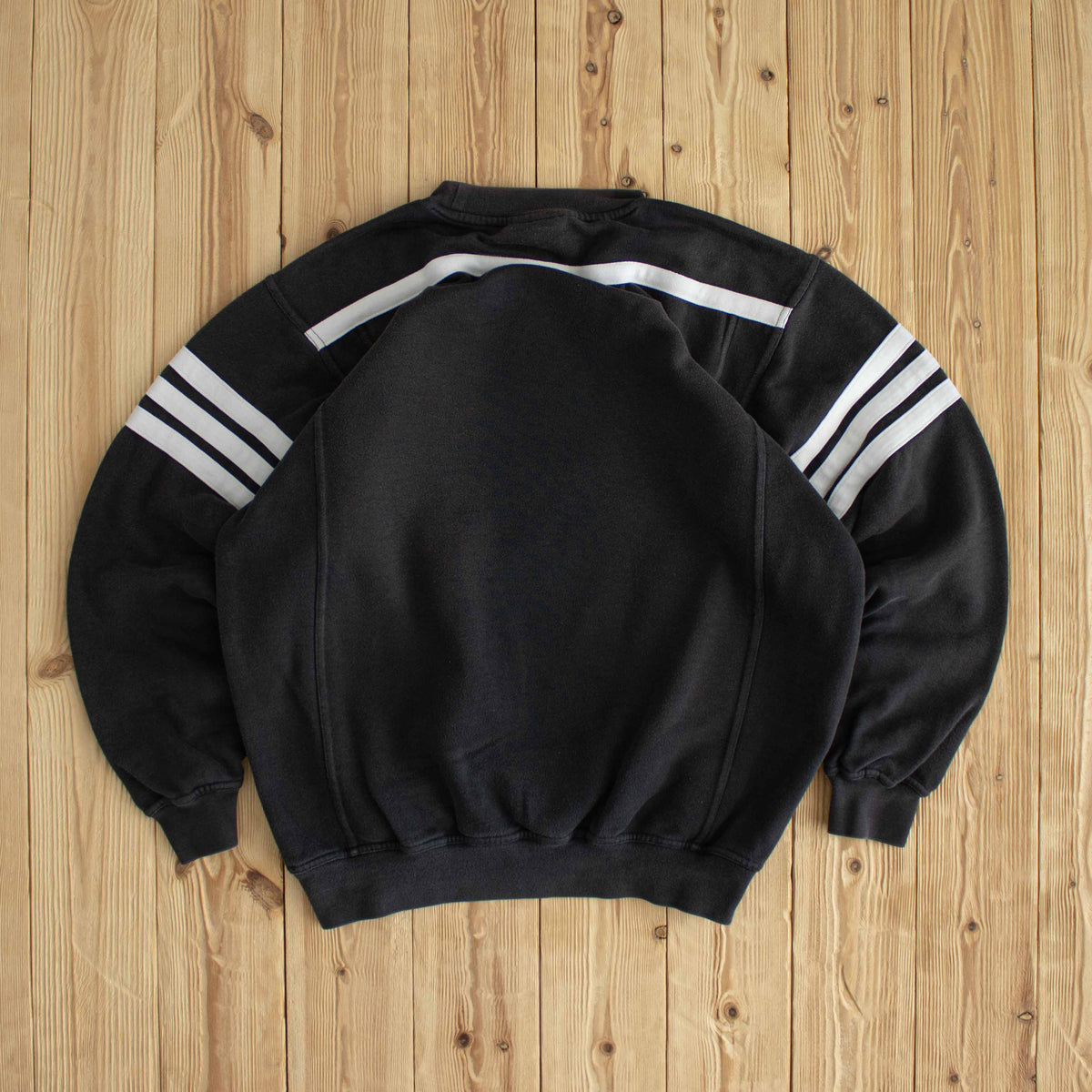 (M) Adidas Center Logo Vintage Embroidered Sweatshirt Black