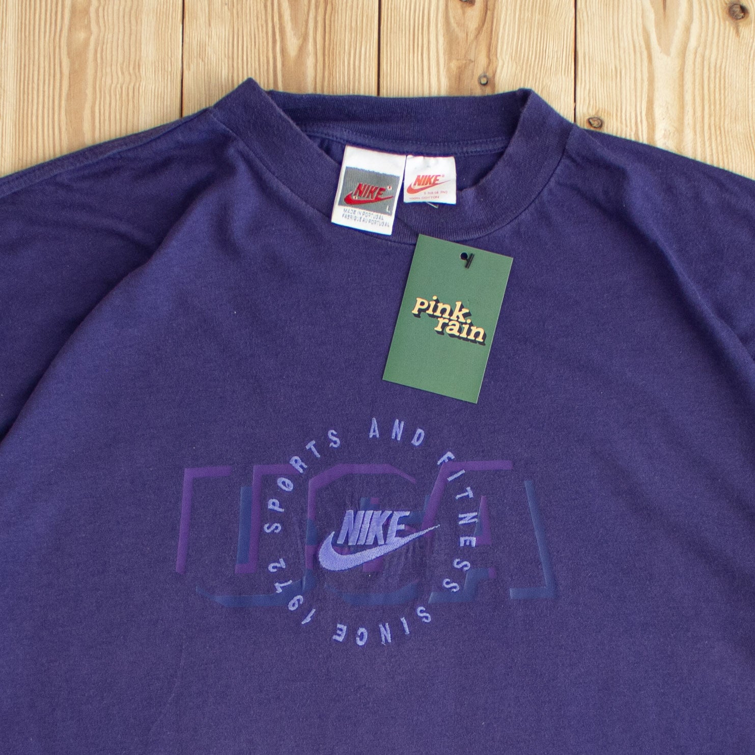 (M) Vintage Nike Sports And Fitness Embroidered T-Shirt
