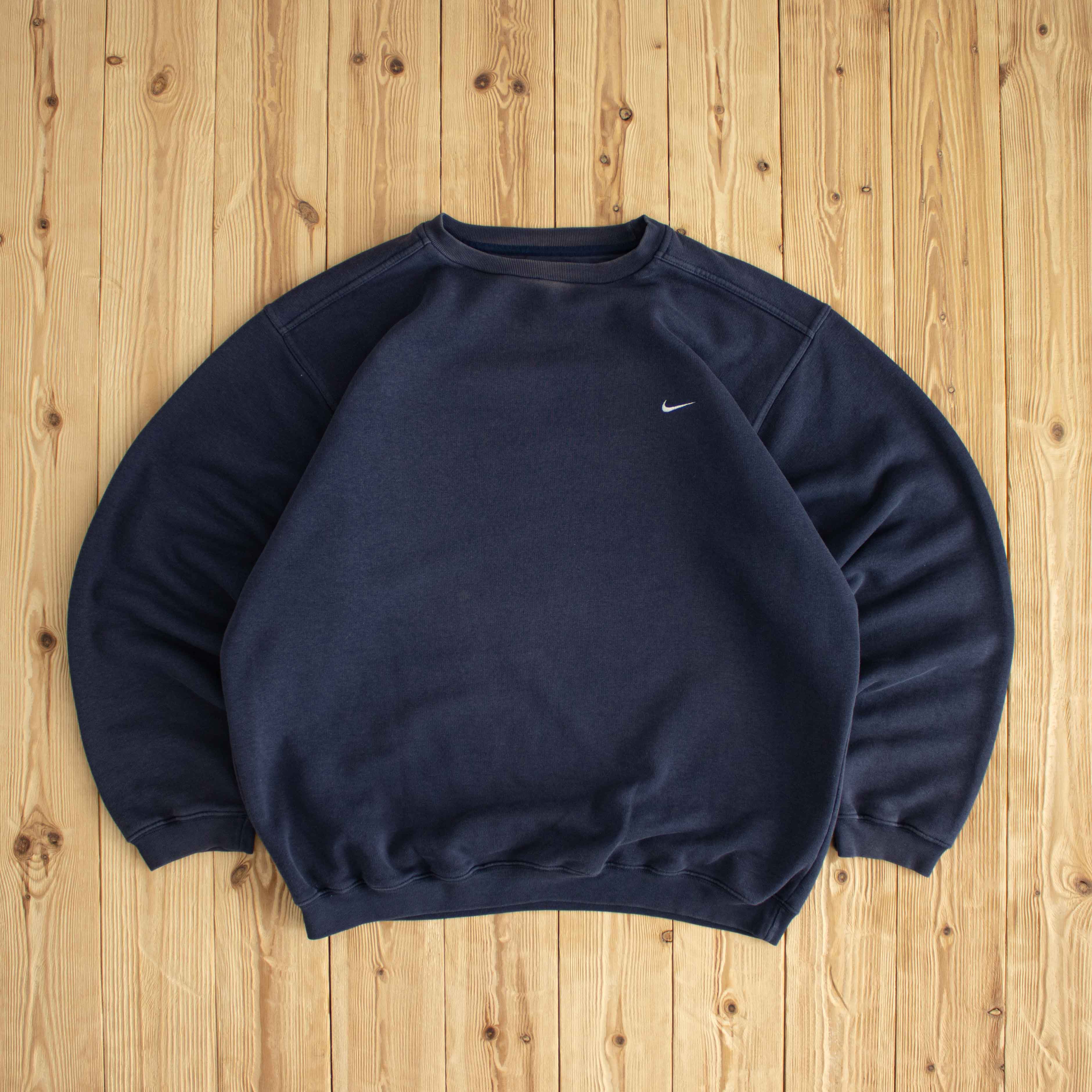 (L/XL) Nike Vintage Essential Embroidered Sweatshirt Blue
