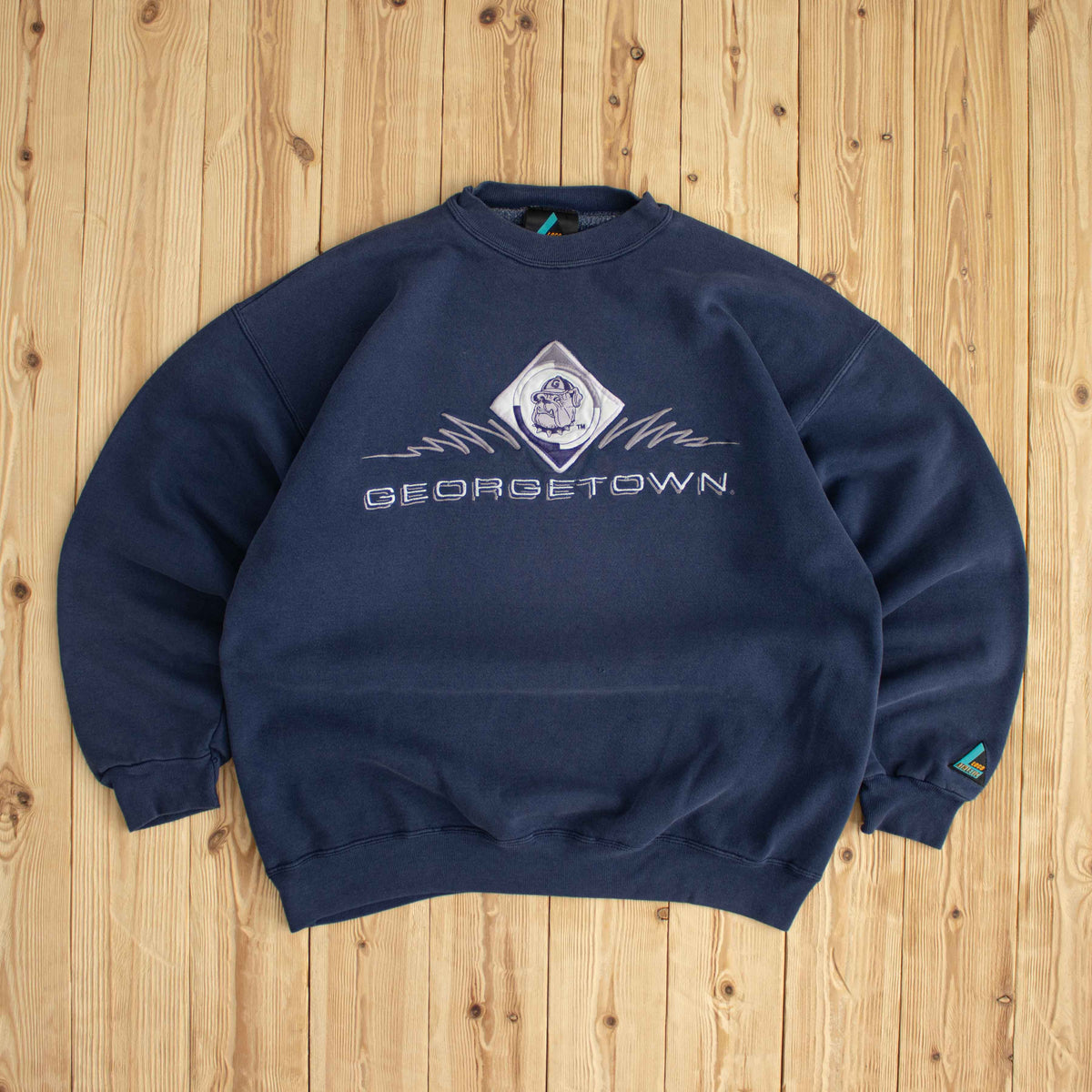 (L) Logo Athletic Georgetown Bulldogs Vintage Embroidered Sweatshirt Blue