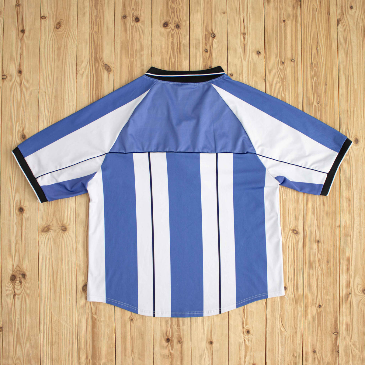(L/XL) Reebok Argentina Vintage Embroidered T-Shirt Blue