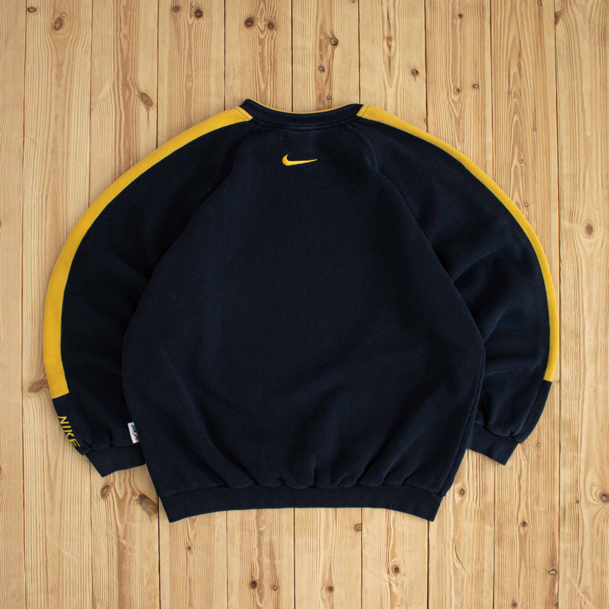 (L) Nike Vintage Essential Embroidered Sweatshirt Blue