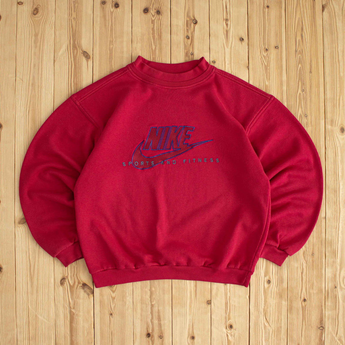 (M) Nike Sports & Fitness Vintage Embroidered Sweatshirt Red
