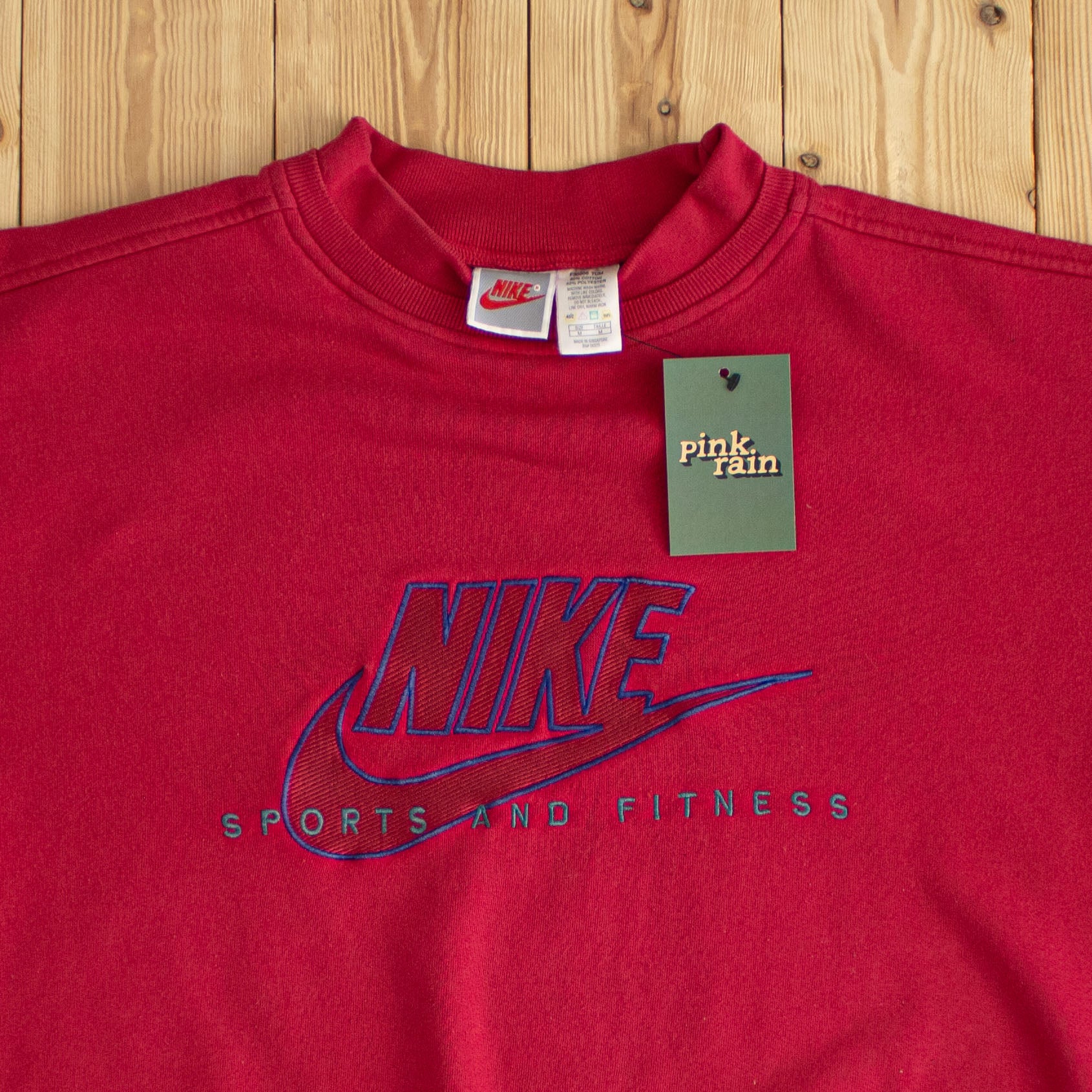 (M) Nike Sports & Fitness Vintage Embroidered Sweatshirt Red