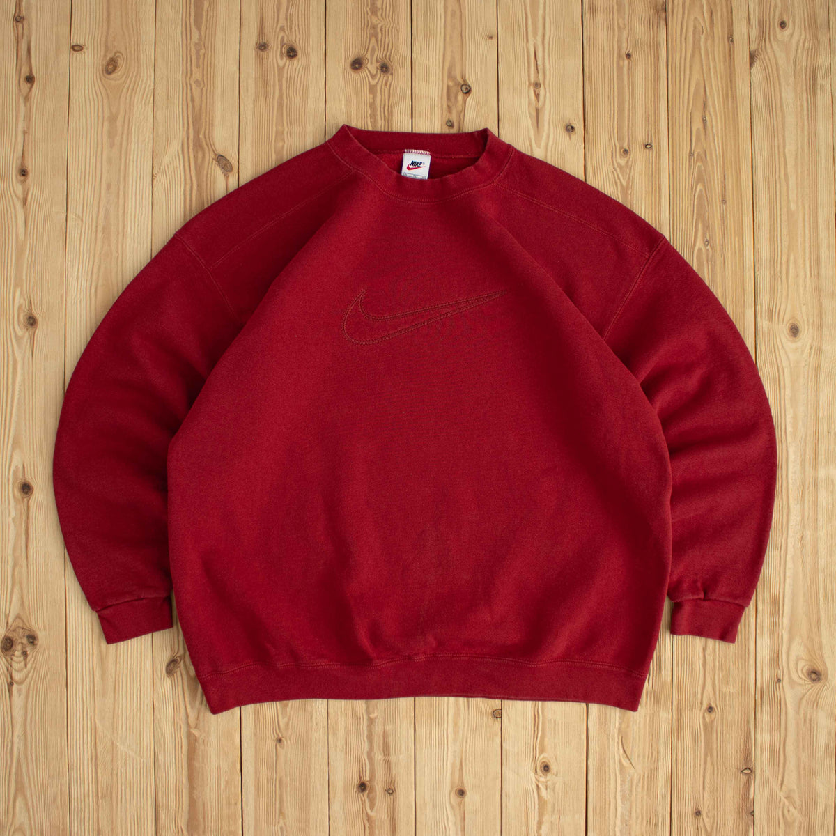 (XL) Nike Swoosh Vintage Embroidered Sweatshirt Red