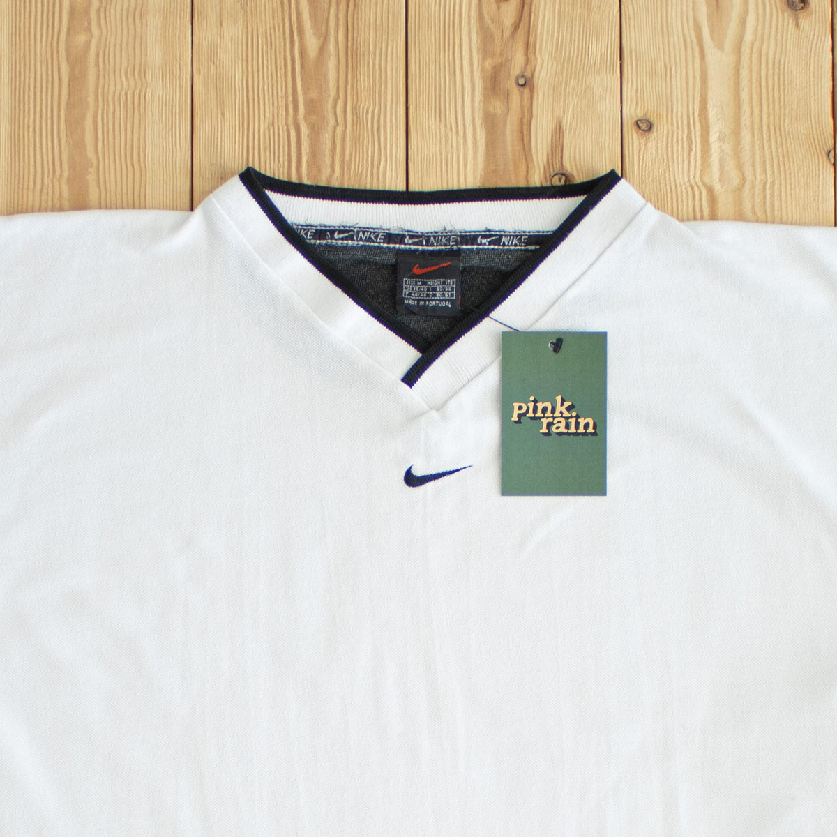 (M) Nike Center Swoosh Vintage Embroidered T-Shirt White