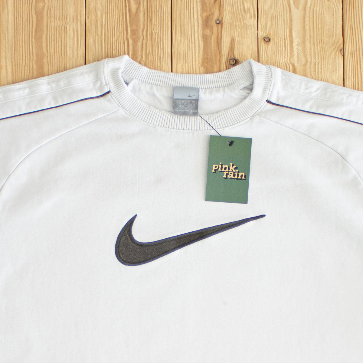 (L) Nike Swoosh Vintage Embroidered Sweatshirt White