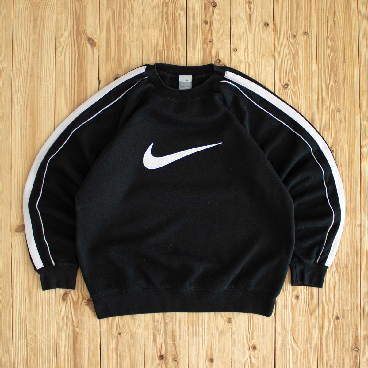 (M) Nike Swoosh Vintage Embroidered Sweatshirt Black