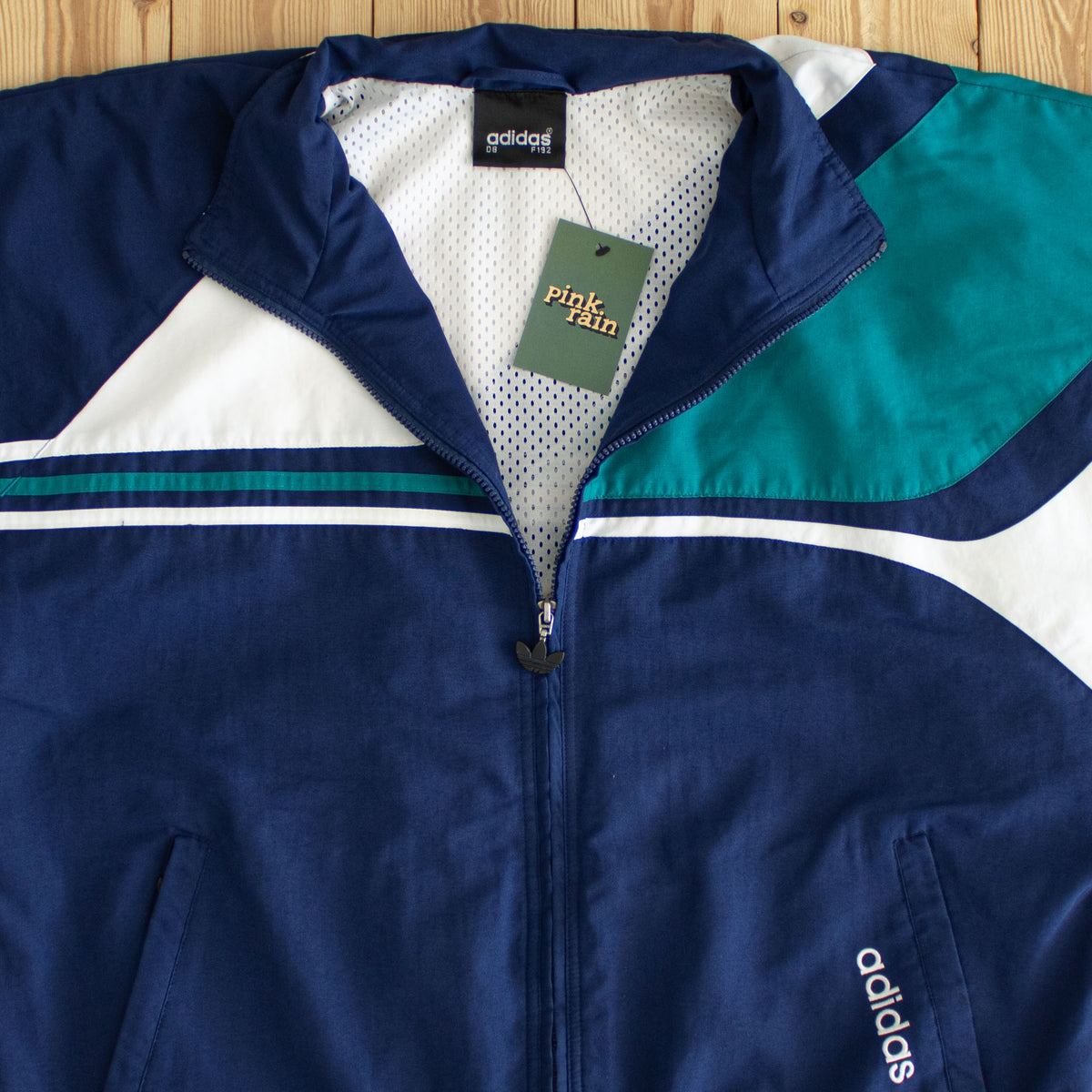 (L/XL) Adidas Vintage Embroidered Jacket Blue