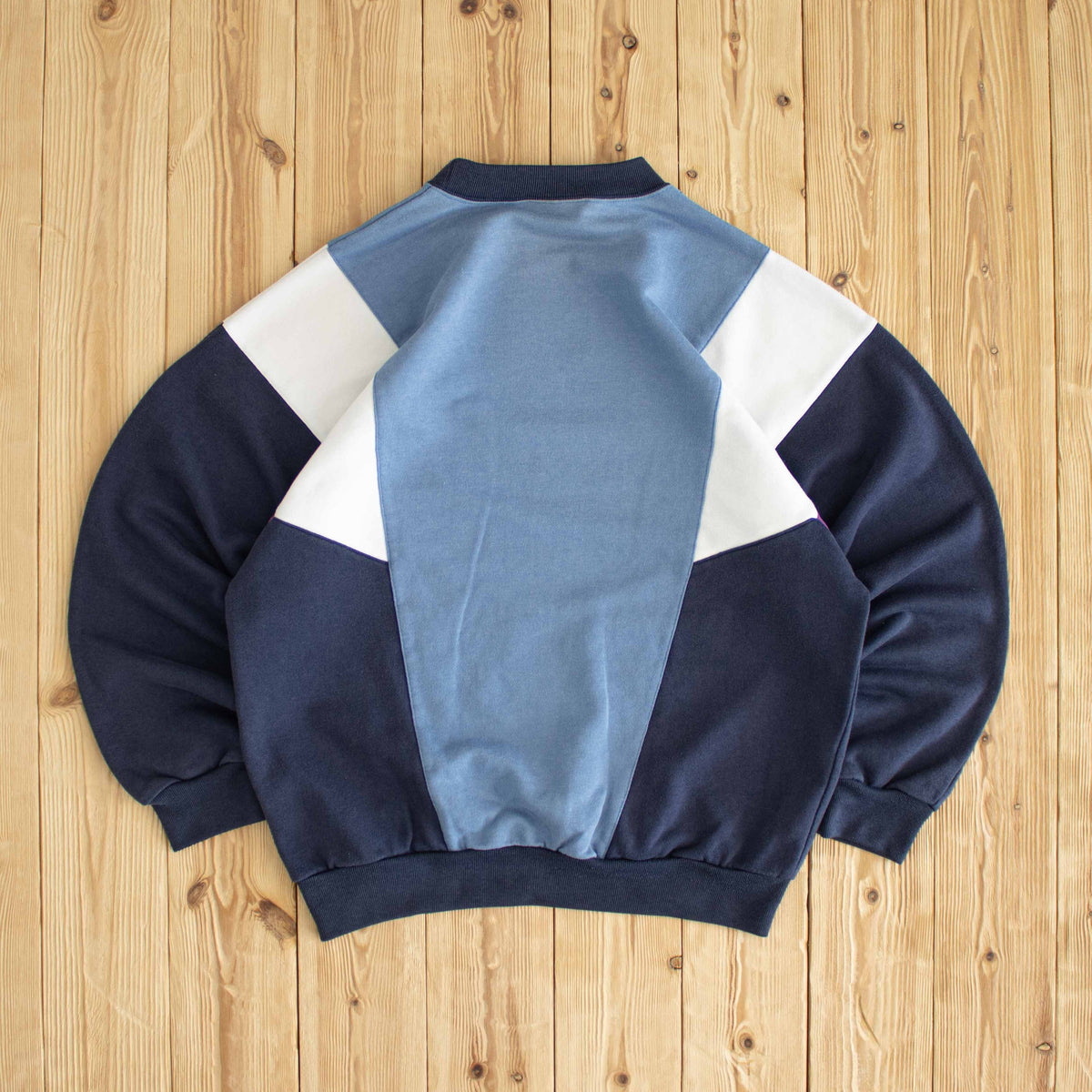 (M/L) Adidas 'Things Are Different' Vintage Sweatshirt Blue
