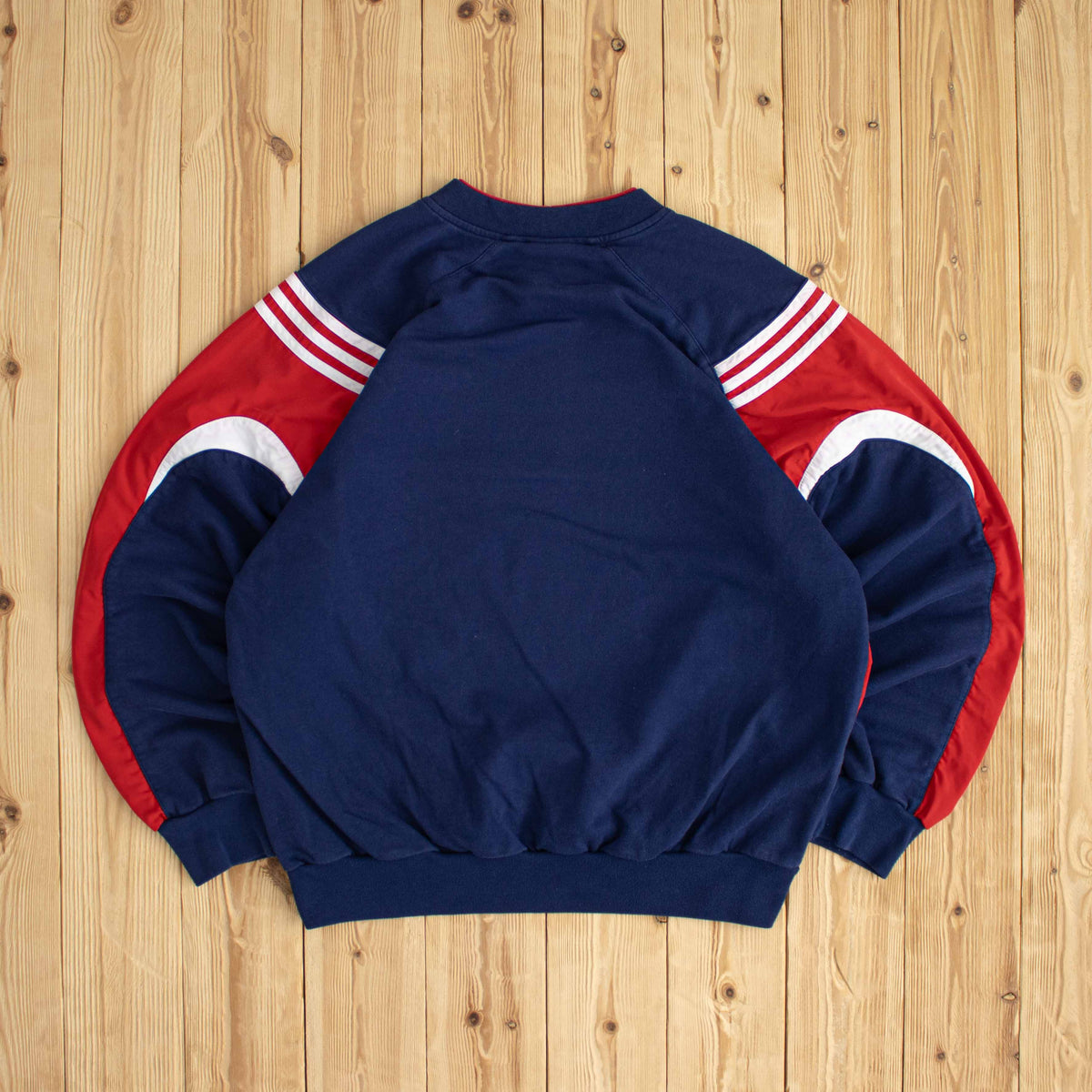 (L) Adidas Vintage Essential Embroidered Sweatshirt Blue Red