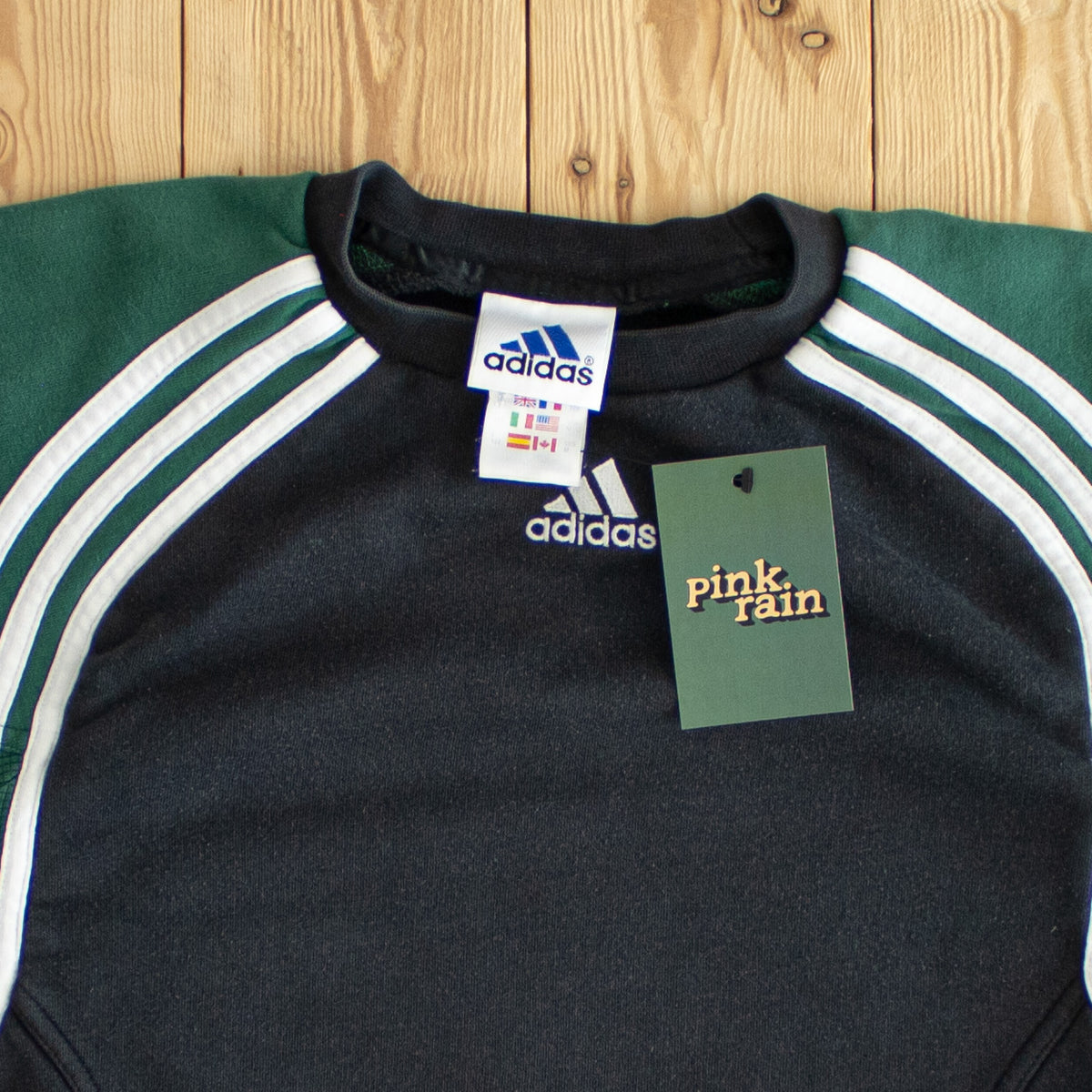 (XS) Adidas Center Logo Vintage Embroidered Sweatshirt Black