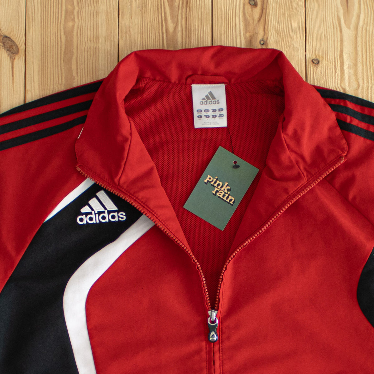 (M/L) Adidas Vintage Embroidered Jacket Red