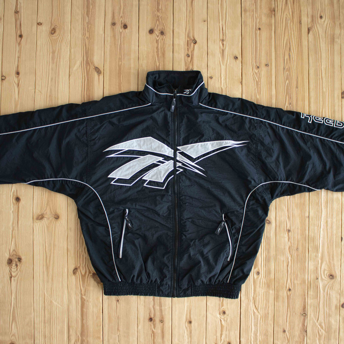 (M) Reebok Logo Vintage Embroidered Track Jacket Black