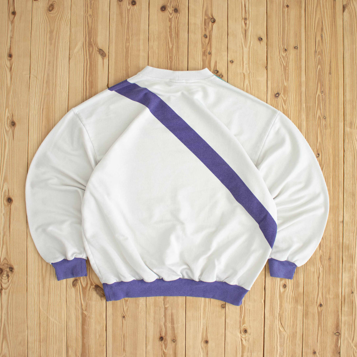 (M) Reebok Vintage Embroidered Sweatshirt White