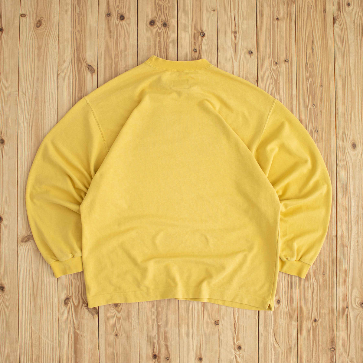 (M) Nike Spell Out Vintage Embroidered Sweatshirt Yellow