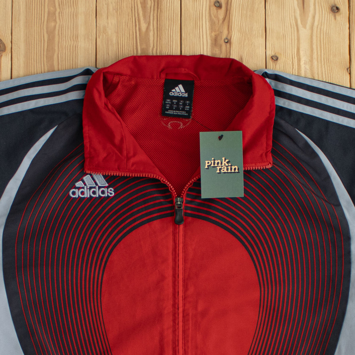 (L/XL) Adidas Vintage Embroidered Jacket Red