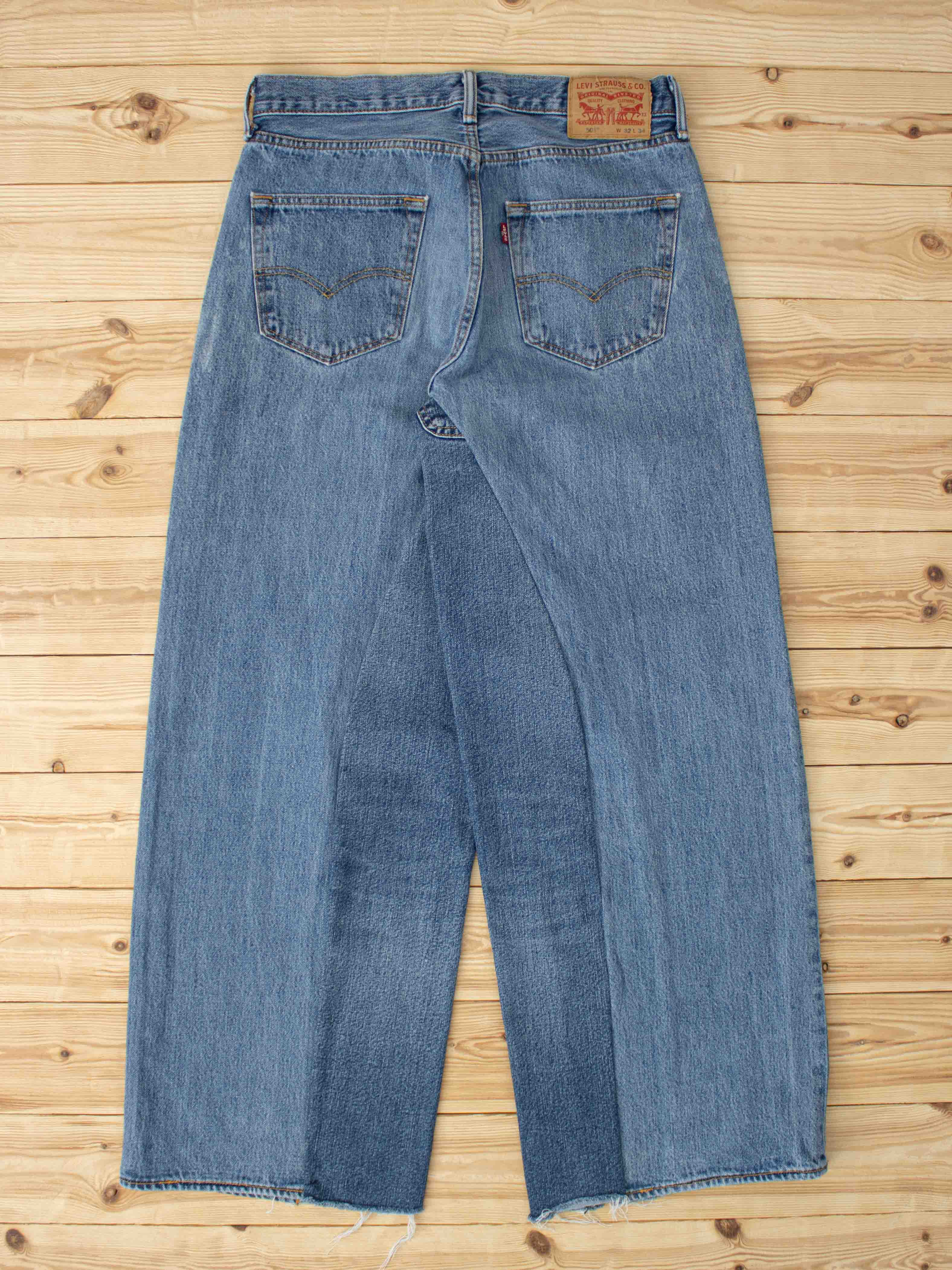(W32 L34) Reworked Vintage Levi's 501 Jeans