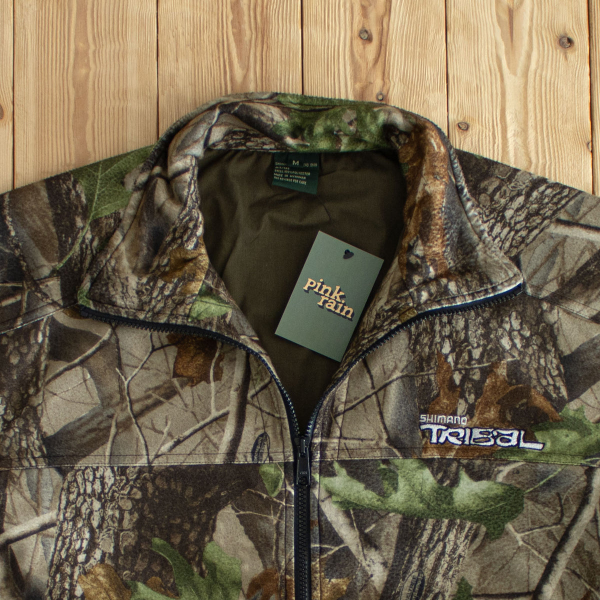 (M) Realtree Hardwoods Shimano Tribal Embroidered Jacket Khaki Brown Green