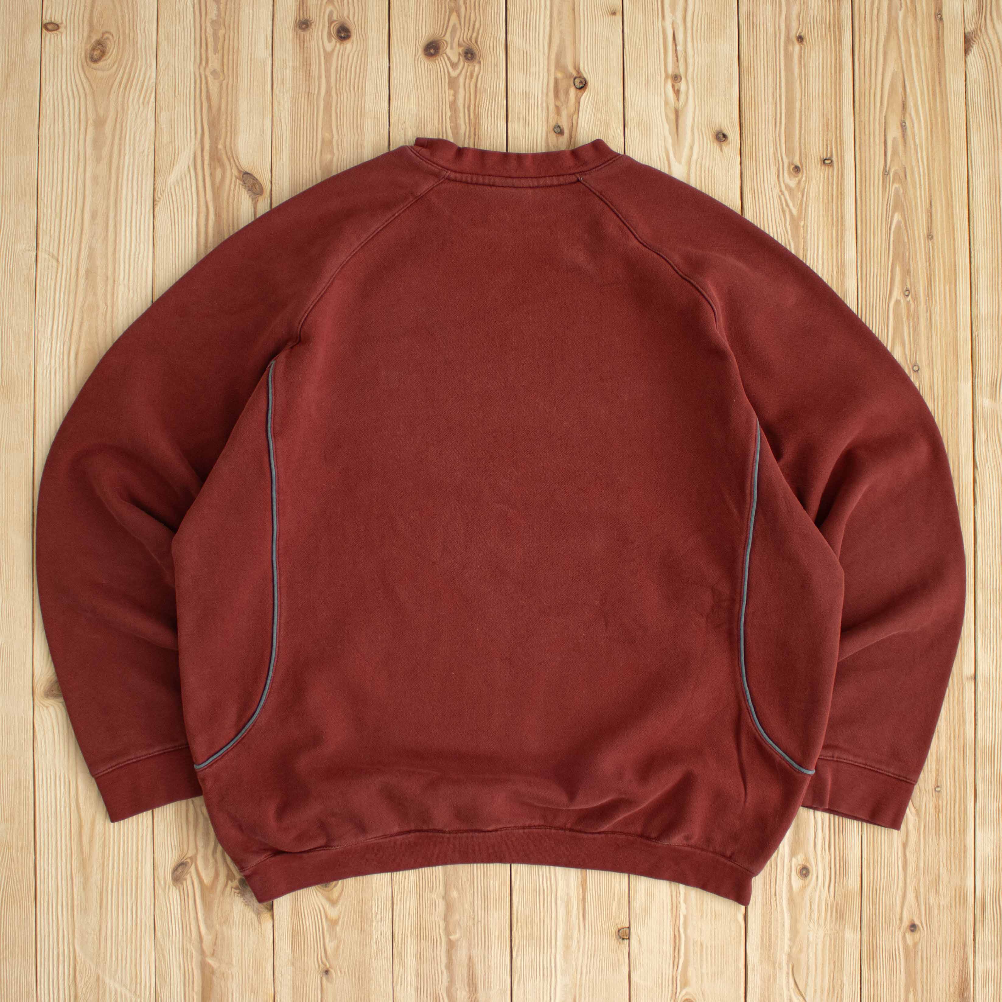(L) Vintage Nike Logo Embroidered Sweatshirt
