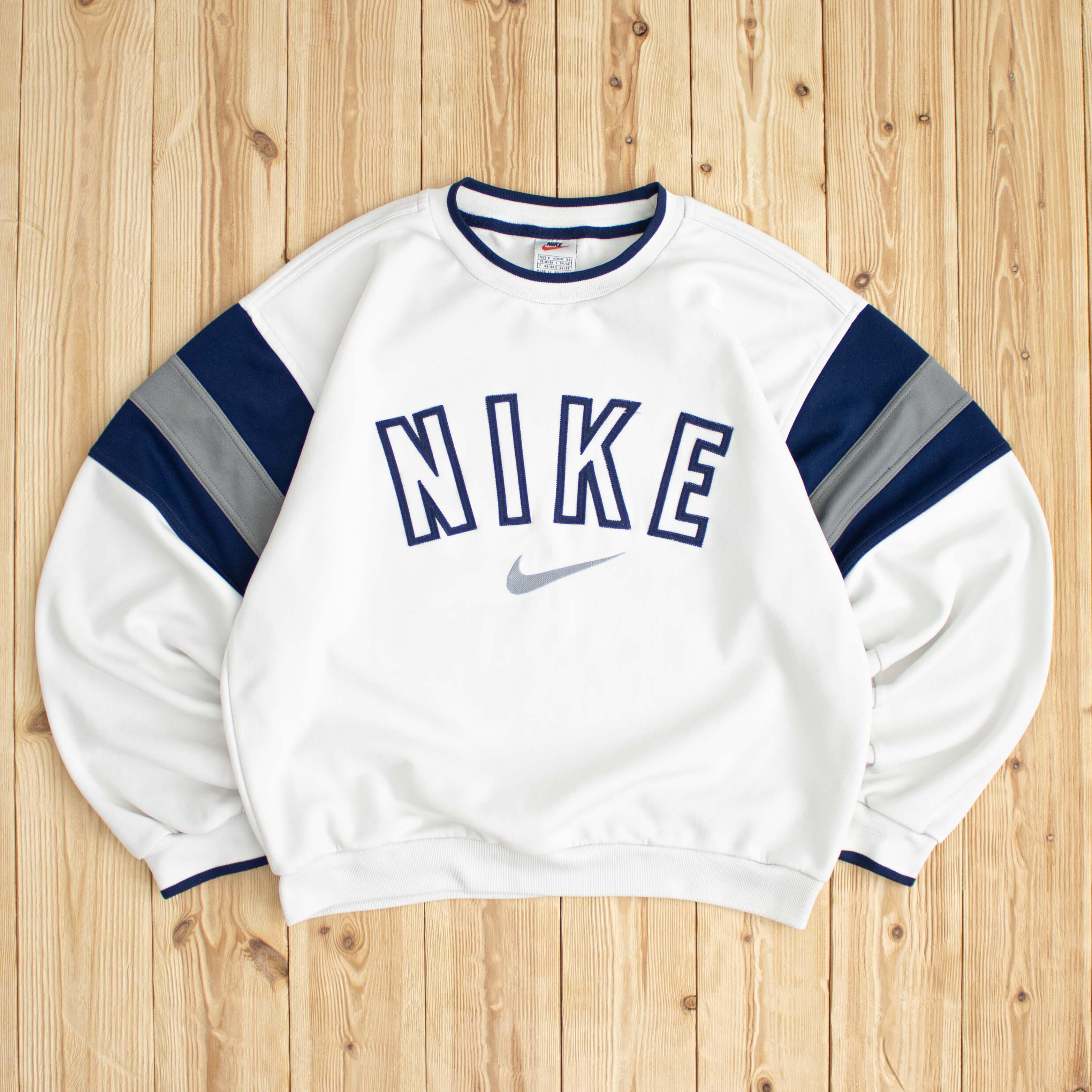 (S) Vintage Nike Spell Out Embroidered Sweatshirt