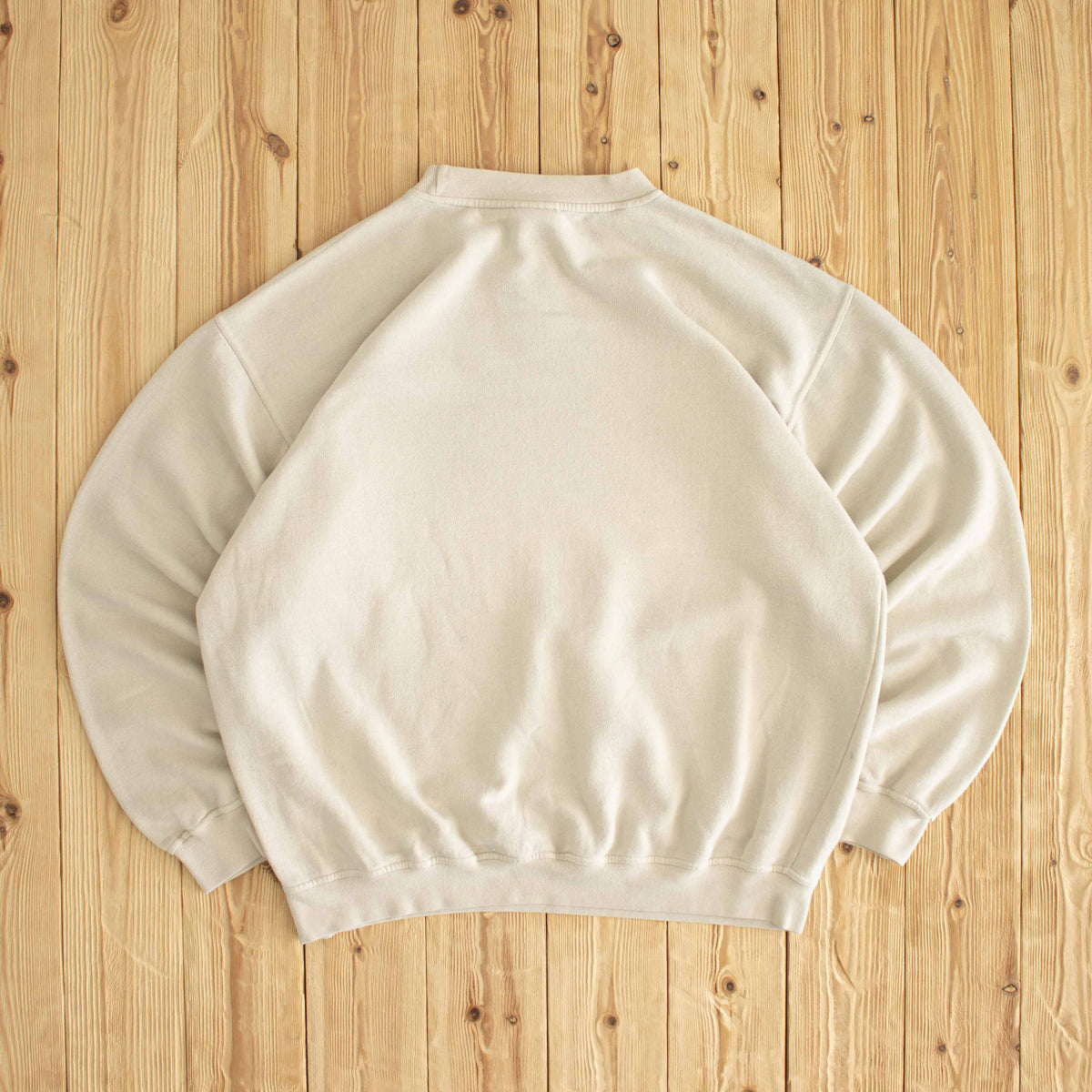 (L) Adidas Vintage Essential Embroidered Sweatshirt Beige