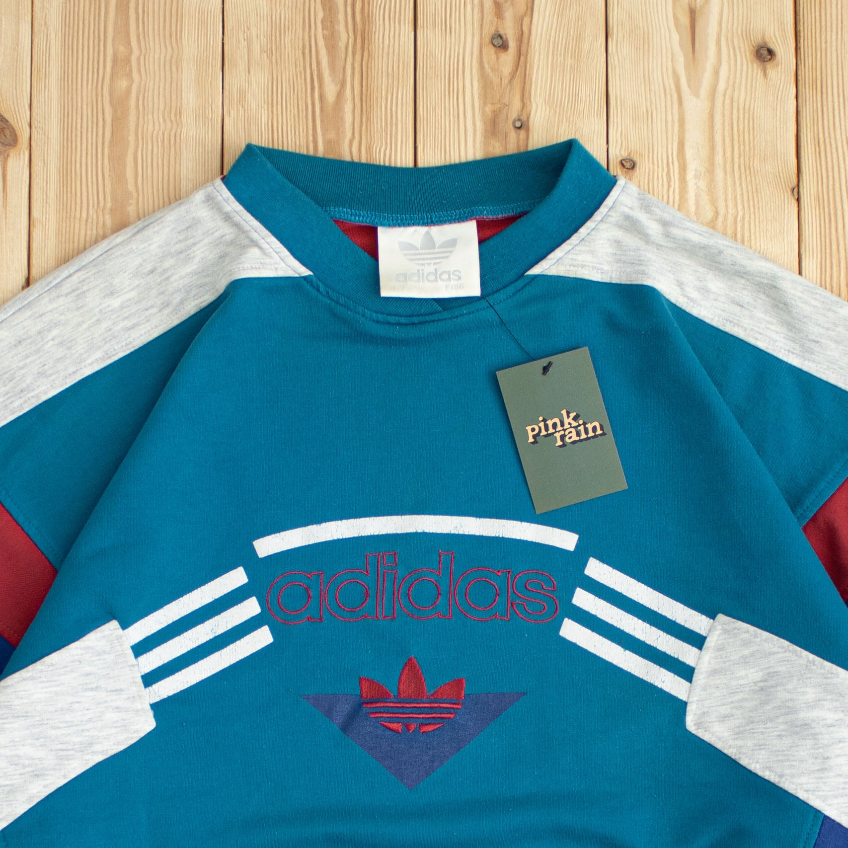 (M) Vintage Adidas Embroidered Sweatshirt