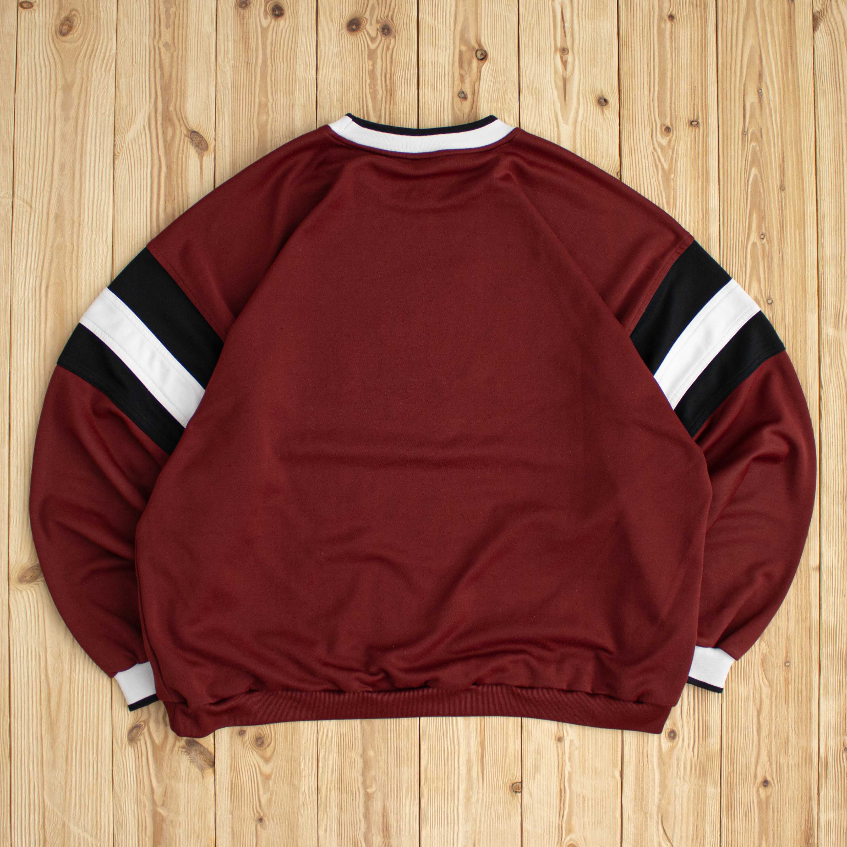 (L) Vintage Nike Spell Out Embroidered Sweatshirt
