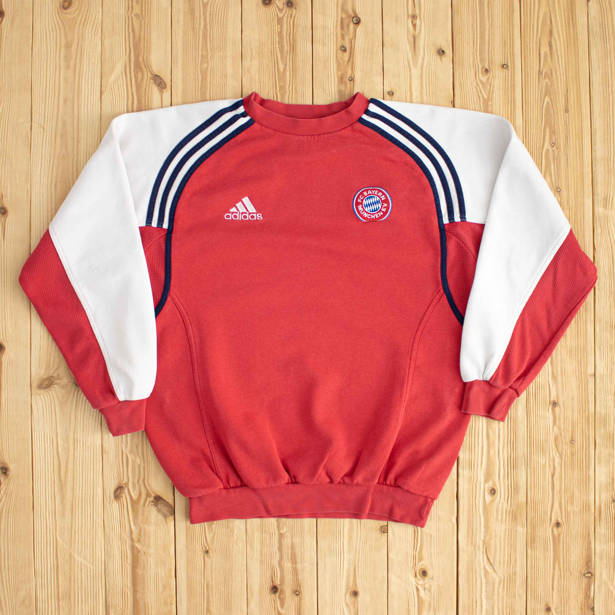 (M) Adidas F.C. Bayern München Vintage Embroidered Sweatshirt Red