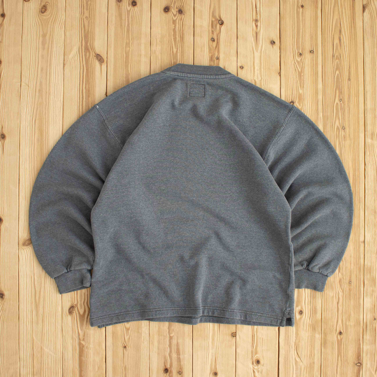 (S) Nike Swoosh Vintage Embroidered Sweatshirt Gray