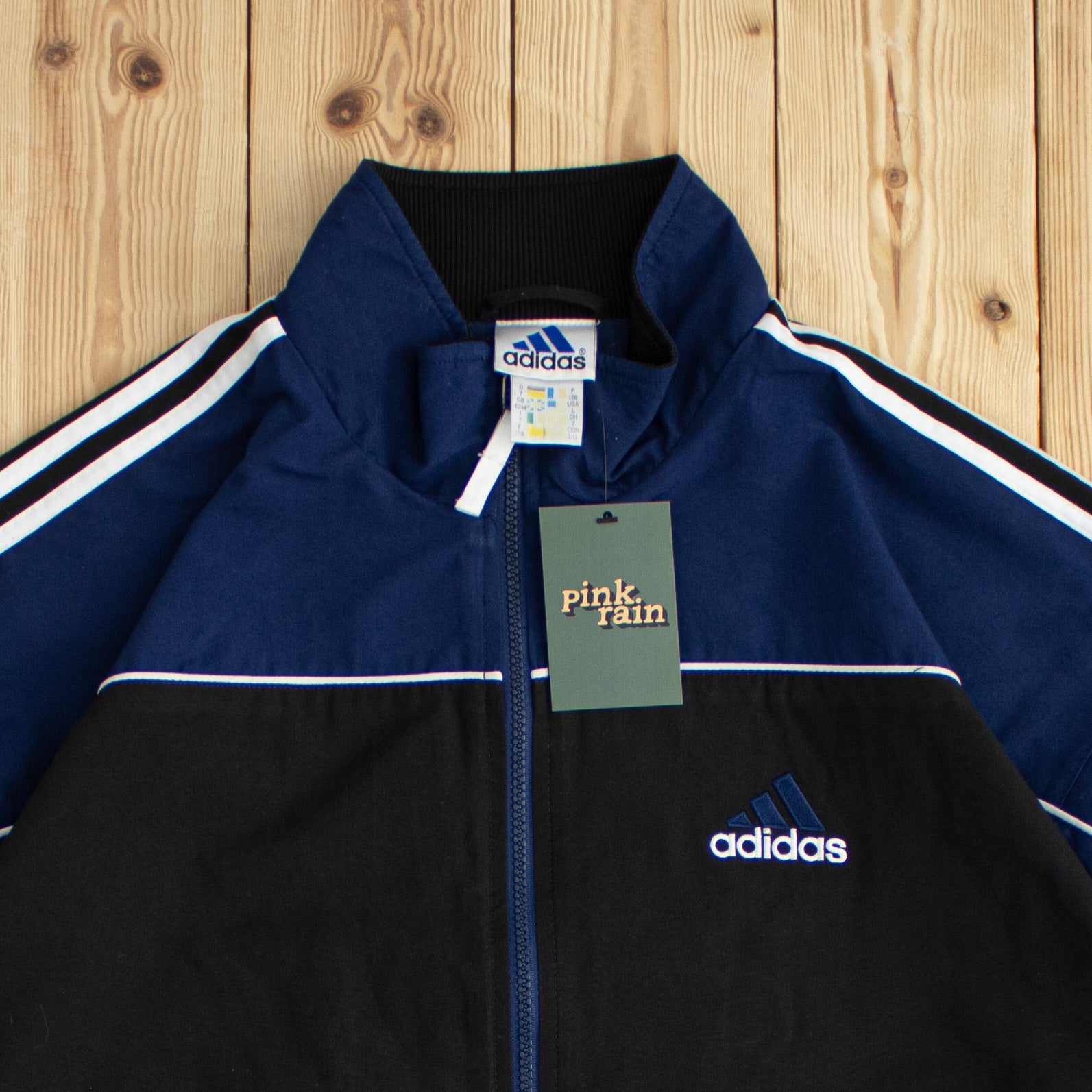 (L) Vintage Adidas Essential Embroidered Jacket
