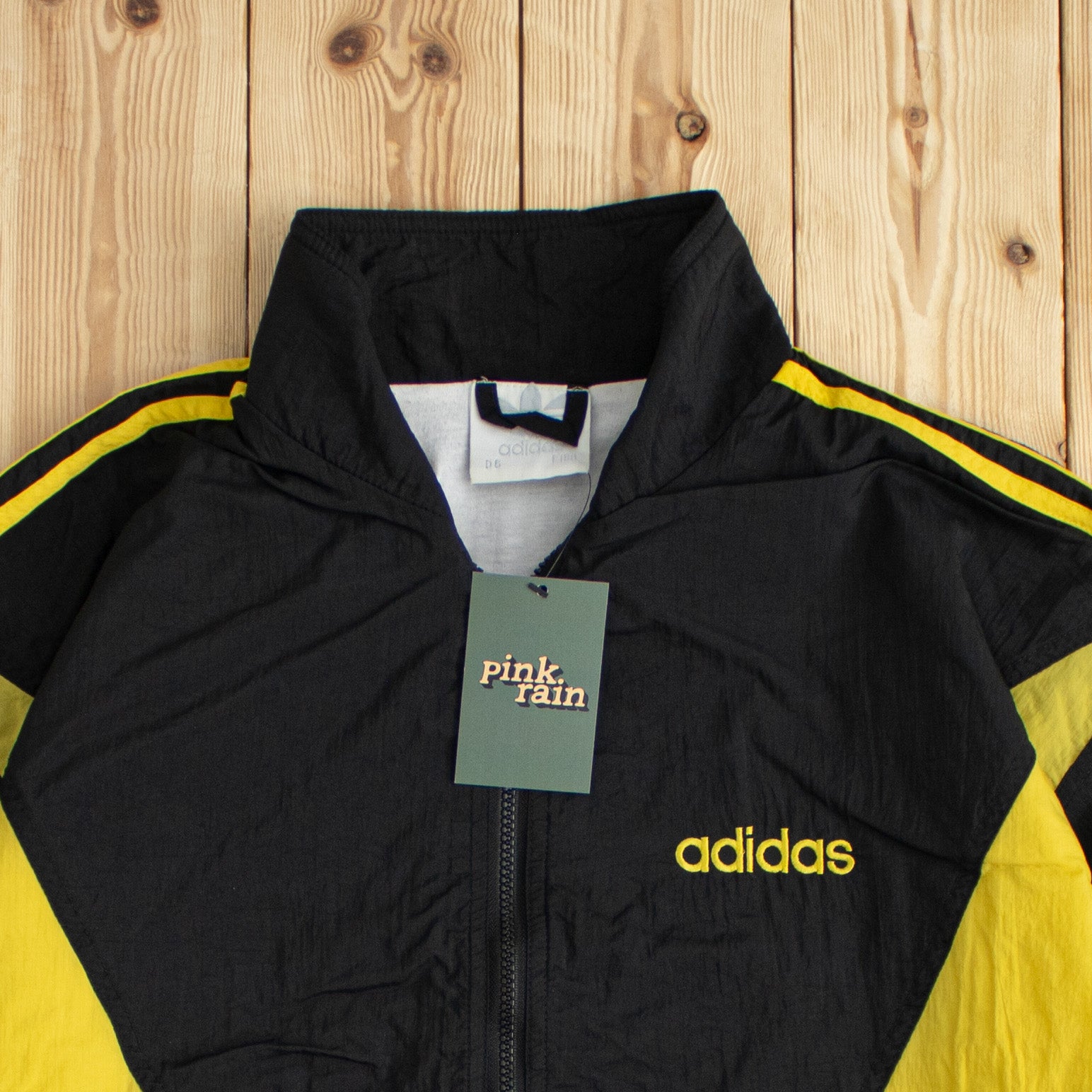 (M) Vintage Adidas Embroidered Jacket