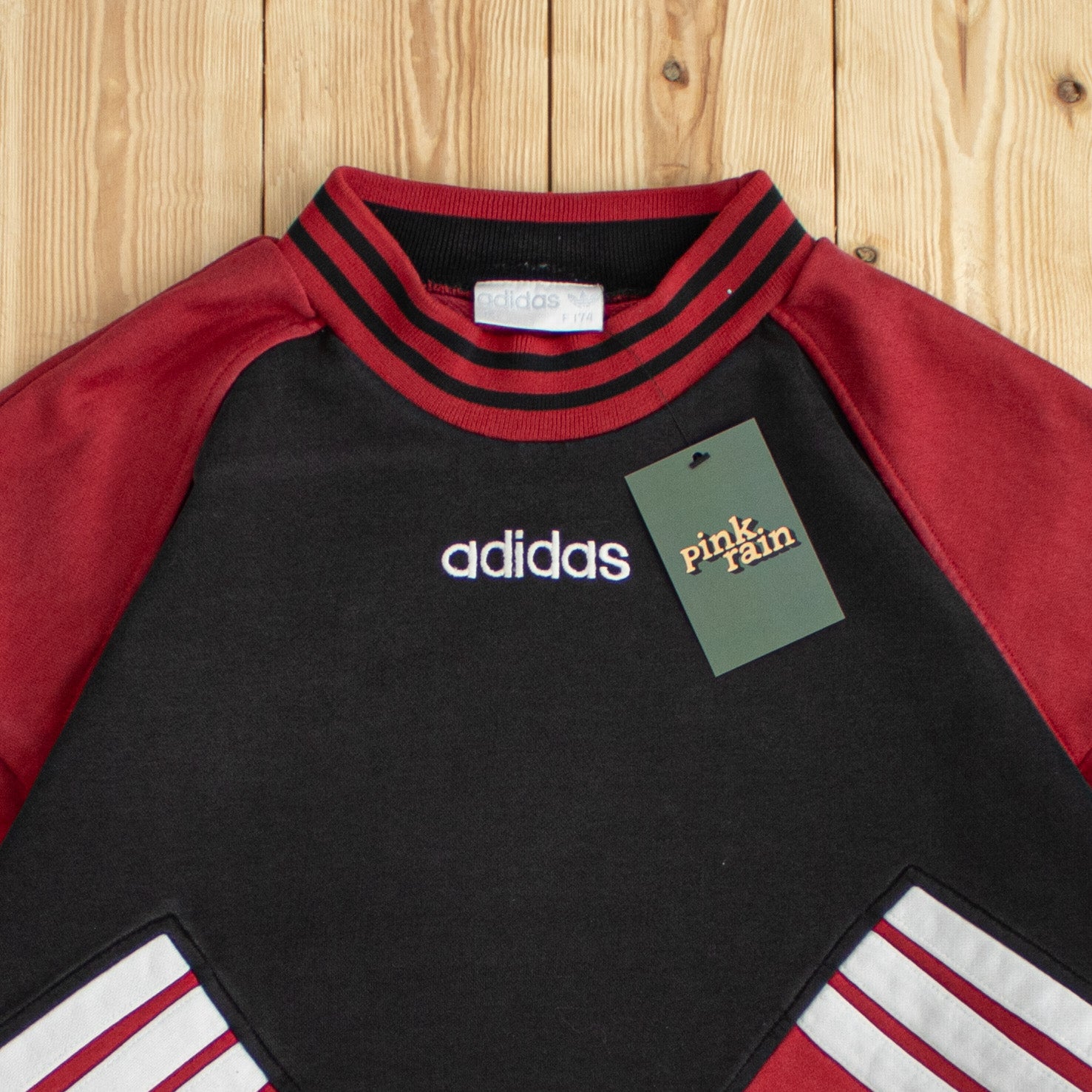 (M) Vintage Adidas Embroidered Sweatshirt