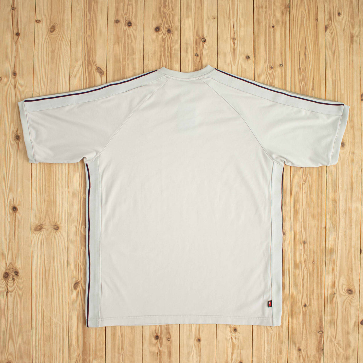 (XL) Nike Vintage Essential Embroidered T-Shirt Beige