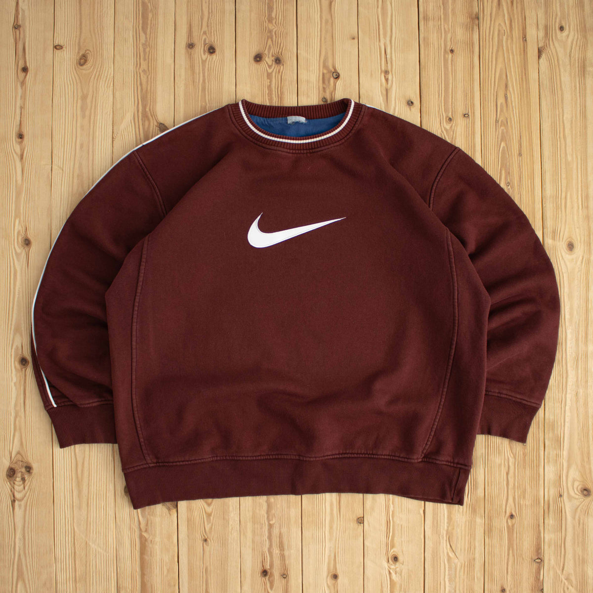 (XL) Nike Swoosh Vintage Embroidered Sweatshirt Burgundy Brown