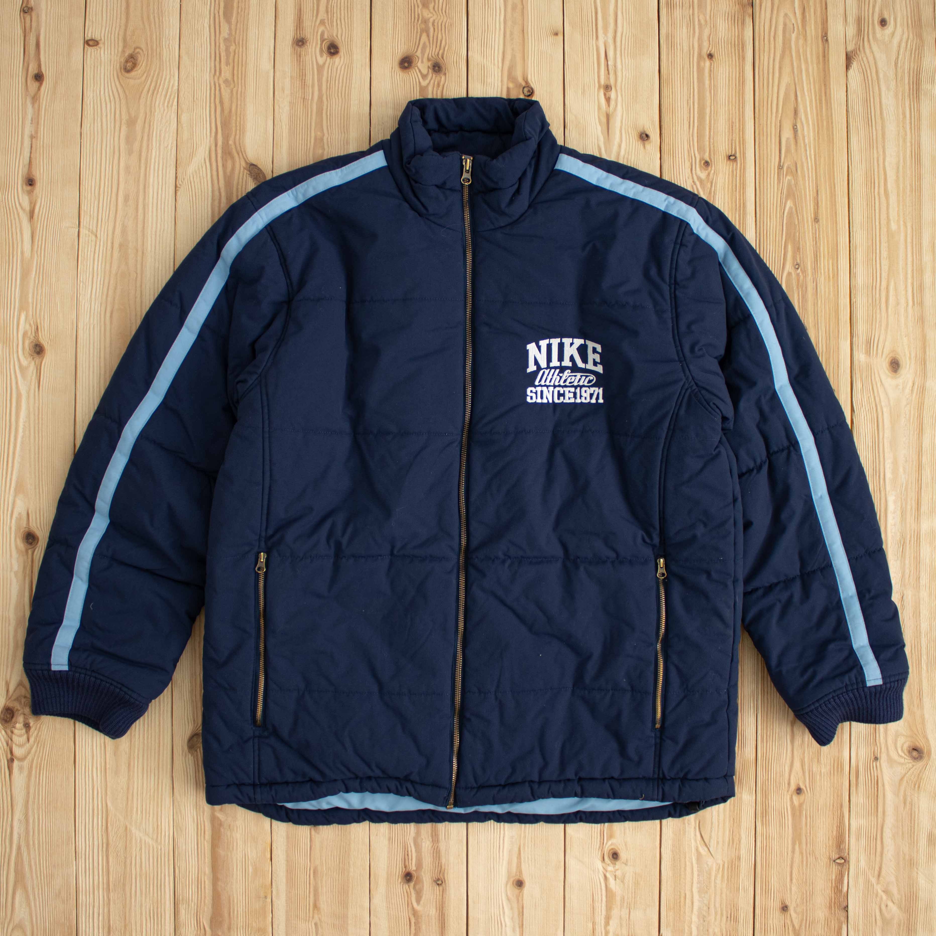 (L) Vintage Nike Athletic Embroidered Puffer Jacket