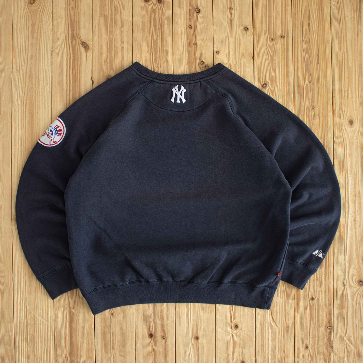 (M/L) Majestic New York Yankees Vintage Embroidered Sweatshirt Blue