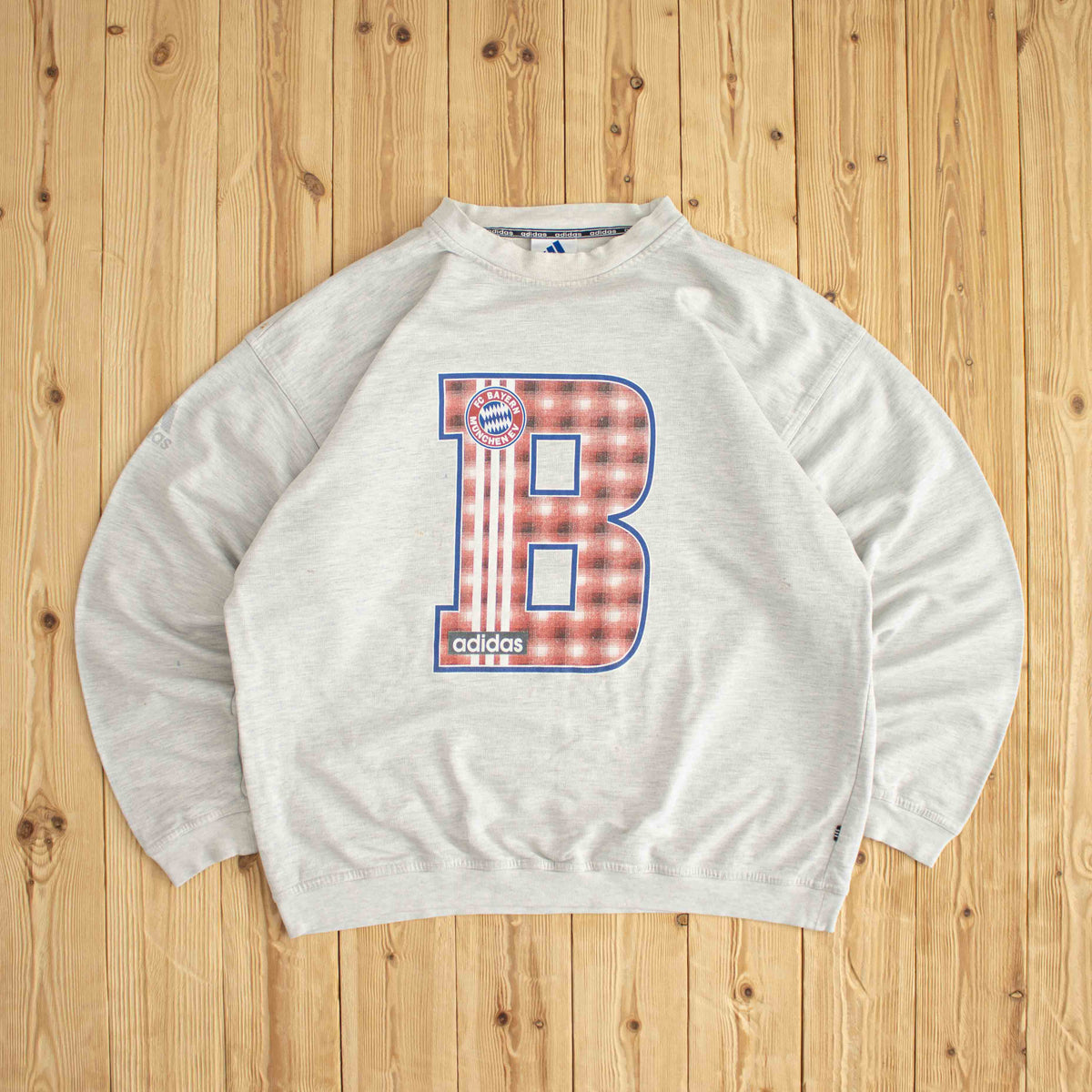(L/XL) Adidas F.C. Bayern München Vintage Sweatshirt Gray